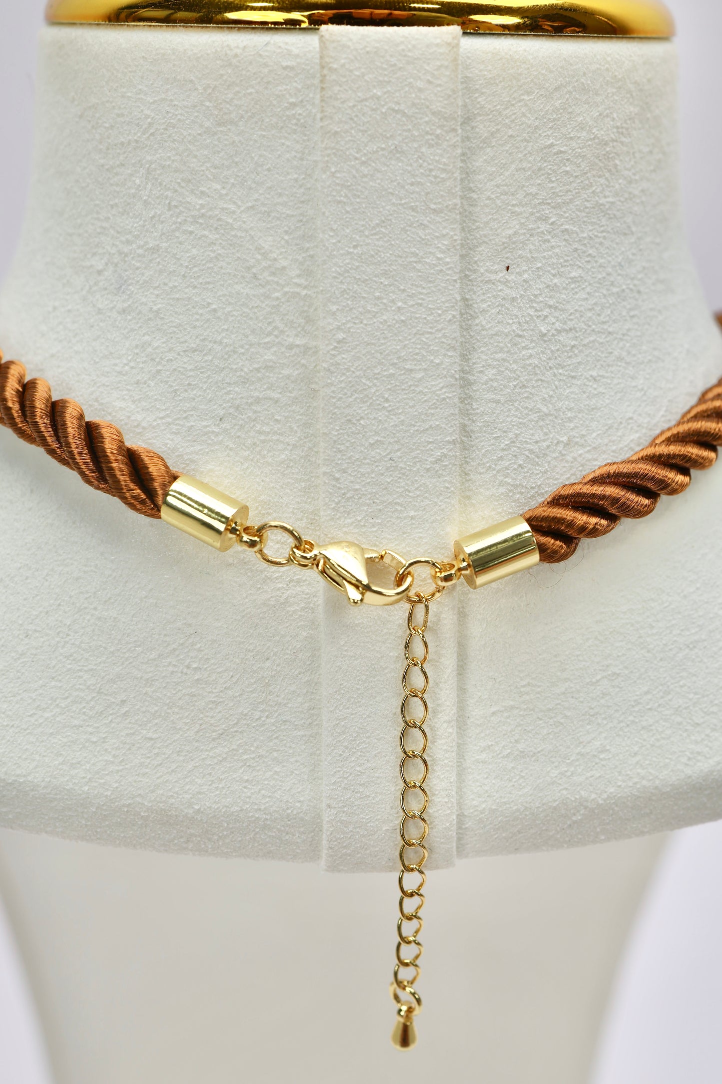 DEKOTA NECKLACE