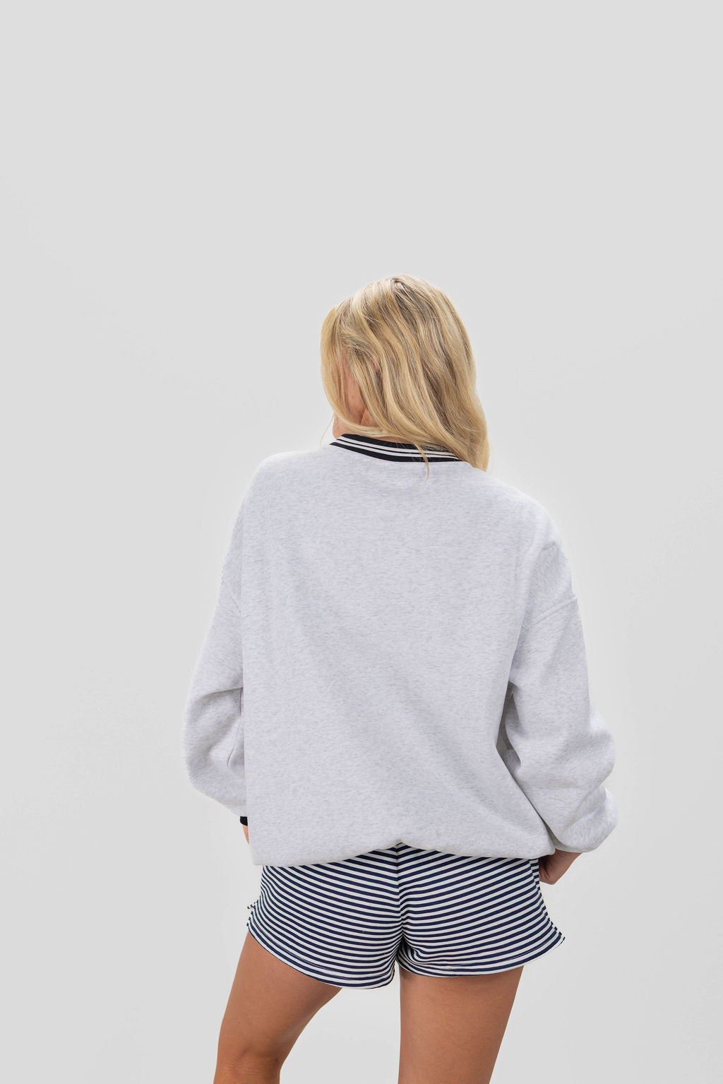 PREPPY CREWNECK