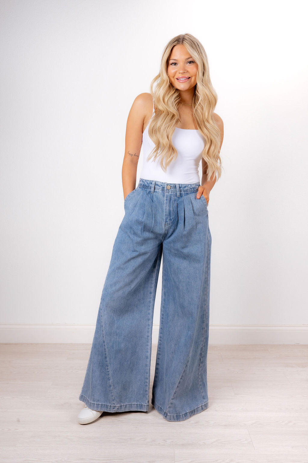 DAILY JEANS