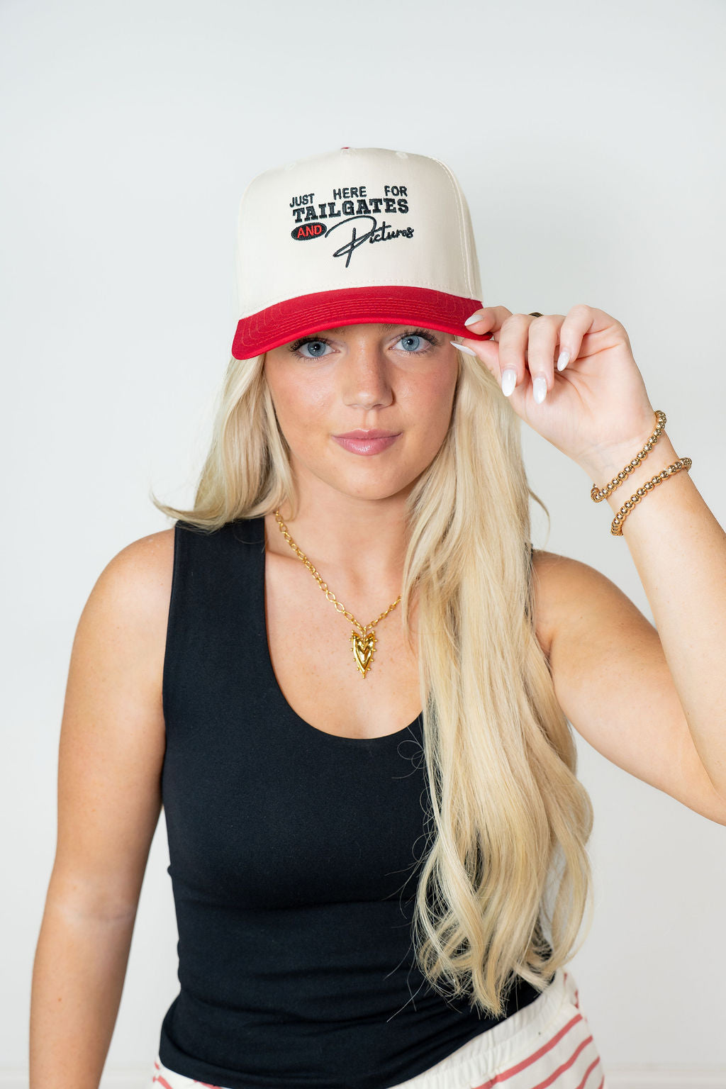 HERE FOR TAILGATES & PICTURES HAT*