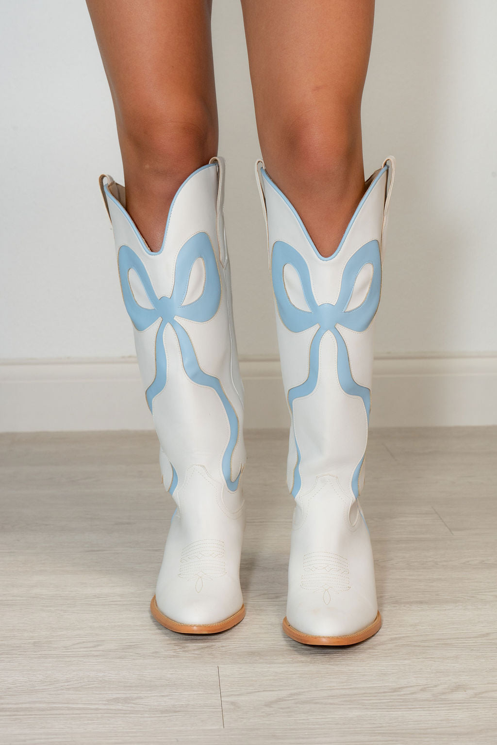 CI RUBY BOW BOOTS*