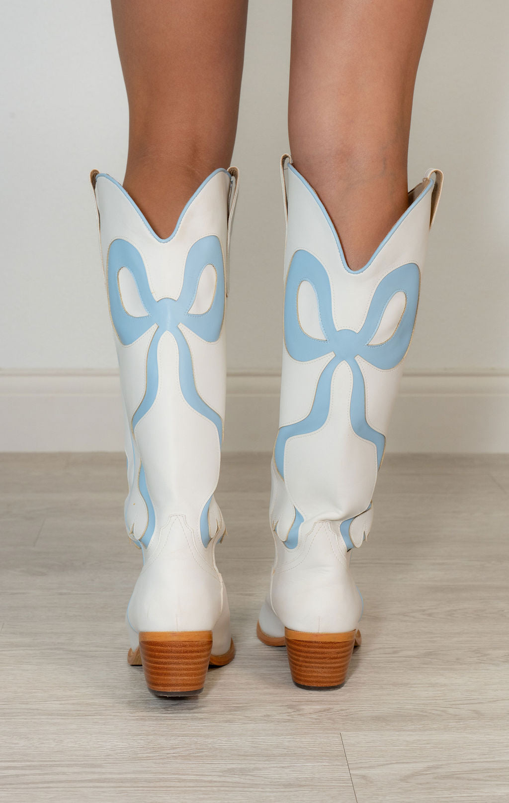 CI RUBY BOW BOOTS*