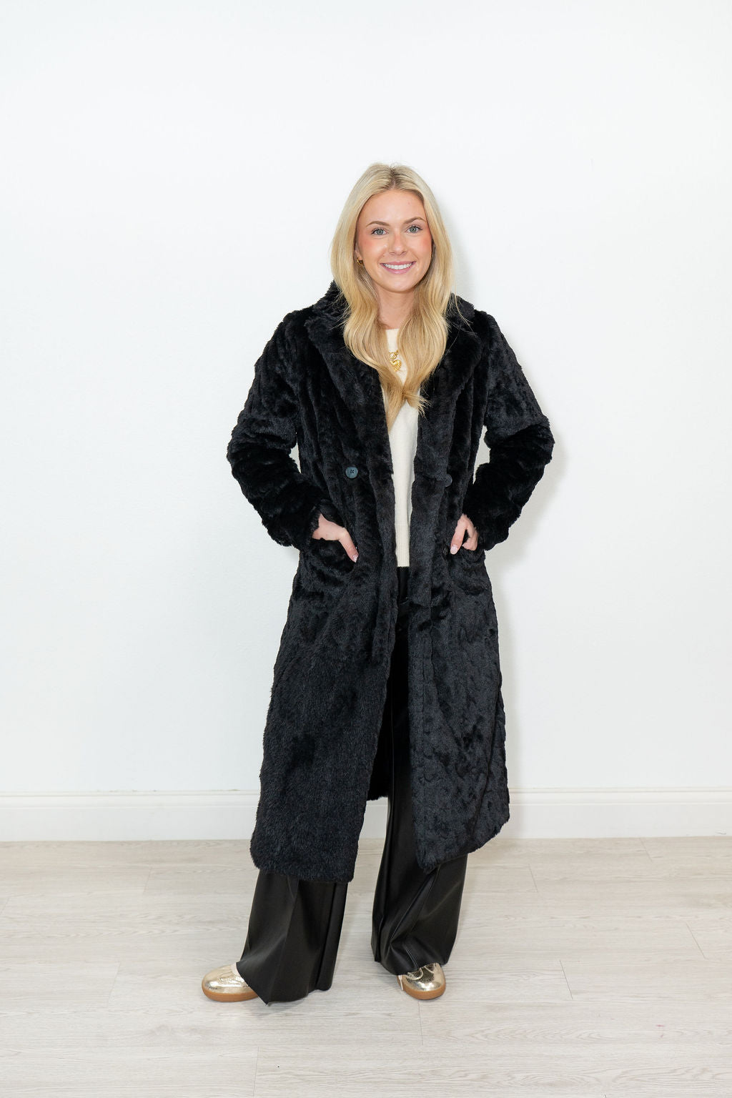 CLAIRA COAT