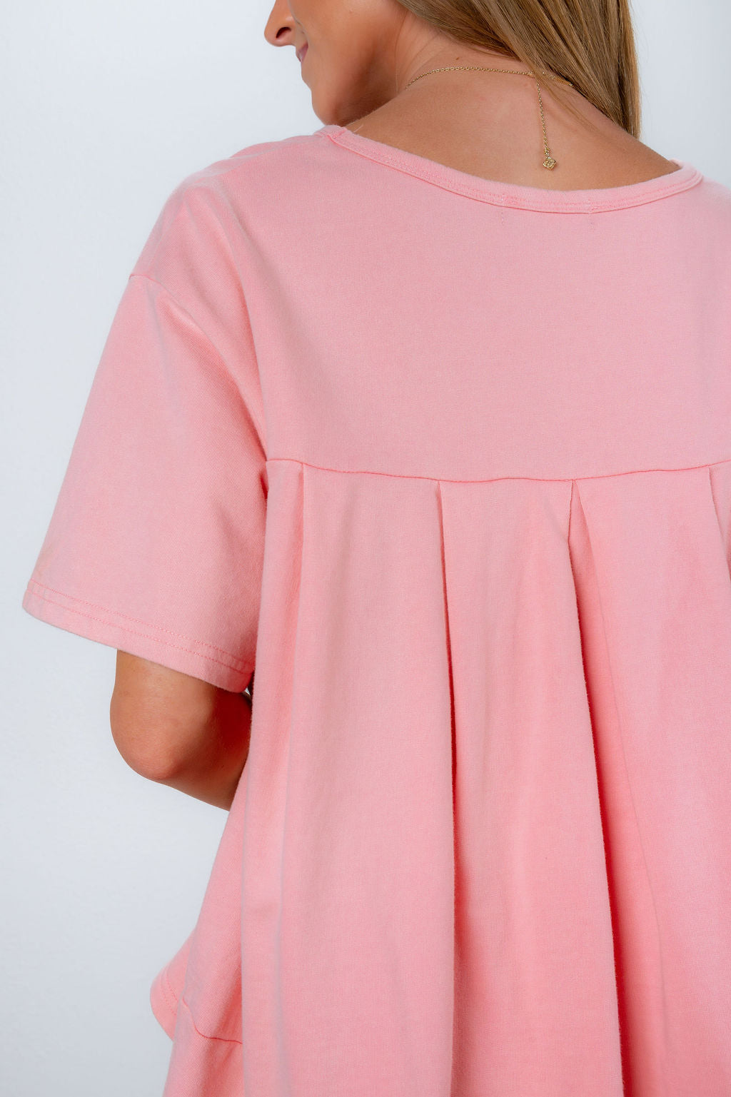 TIMELESS SET TOP