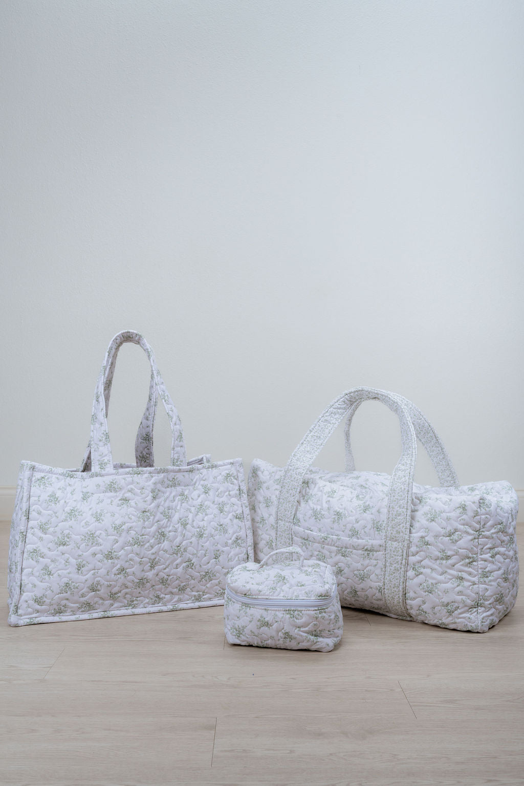 ON THE GO TOTE BAG