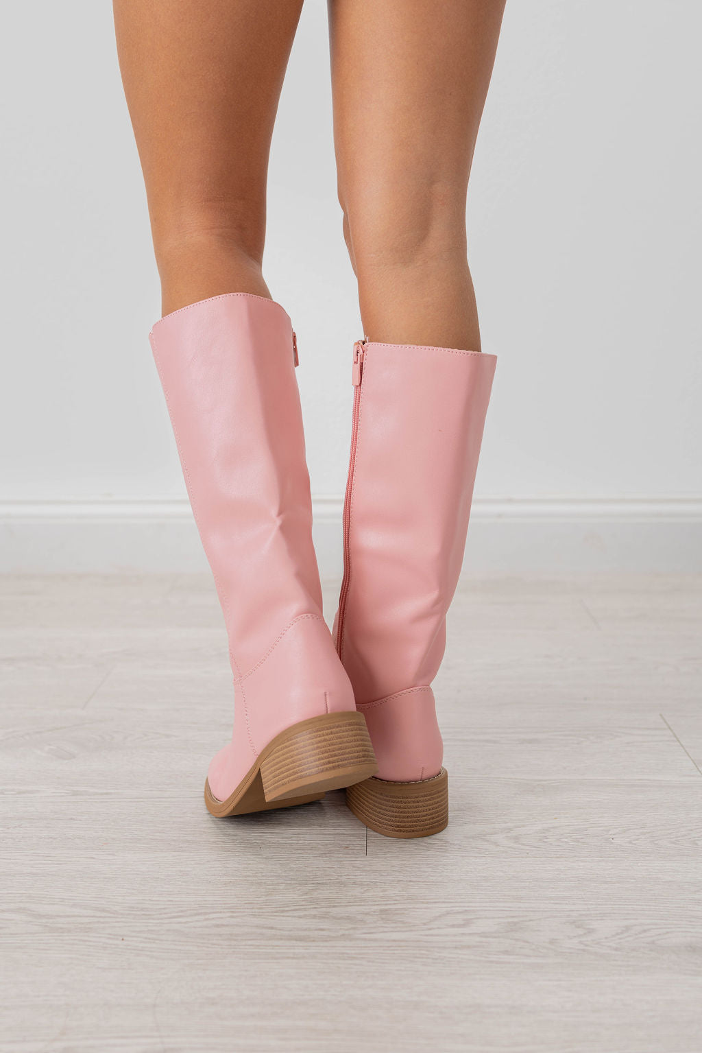CI BANANA BOOTS