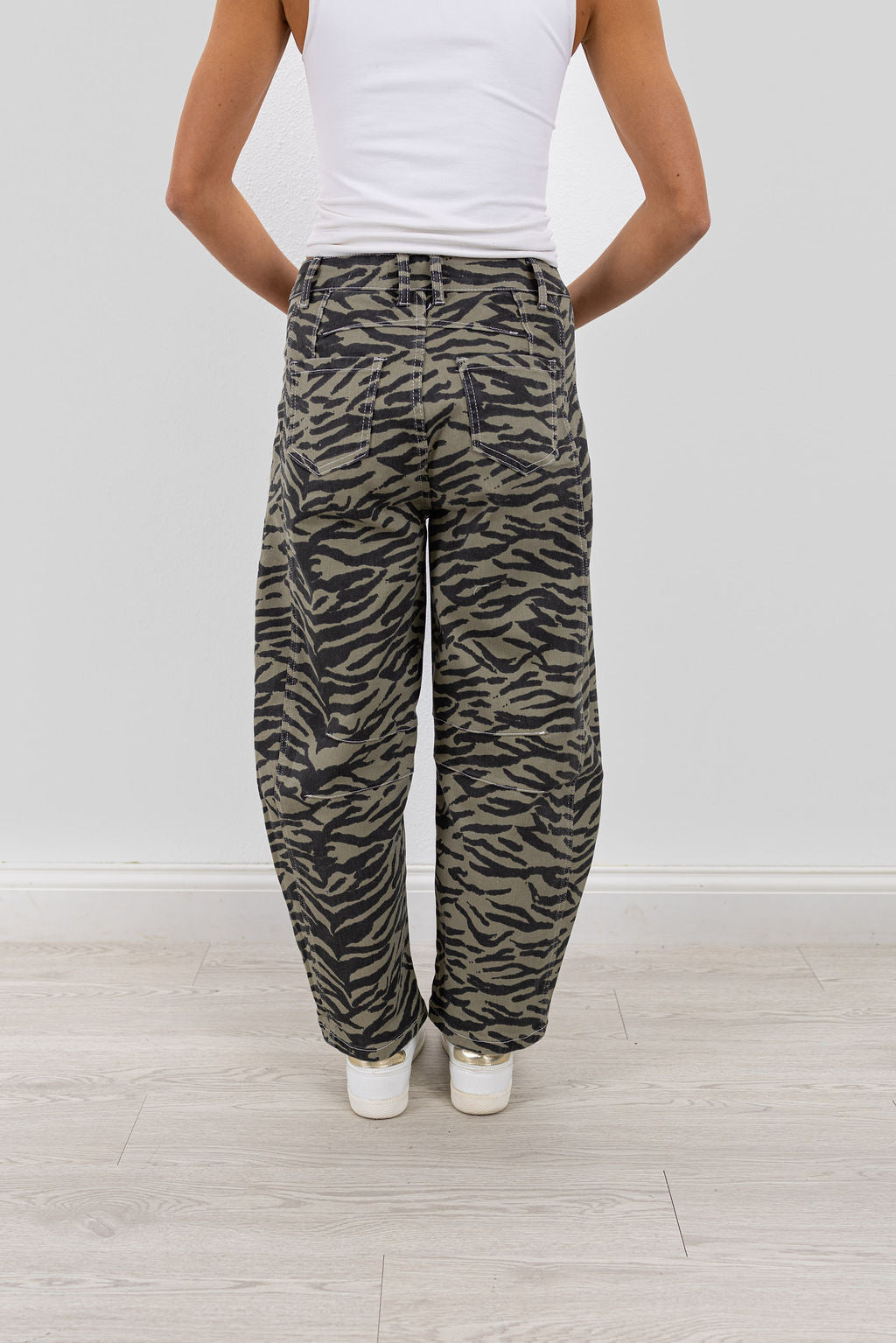PRISCILLA JEANS