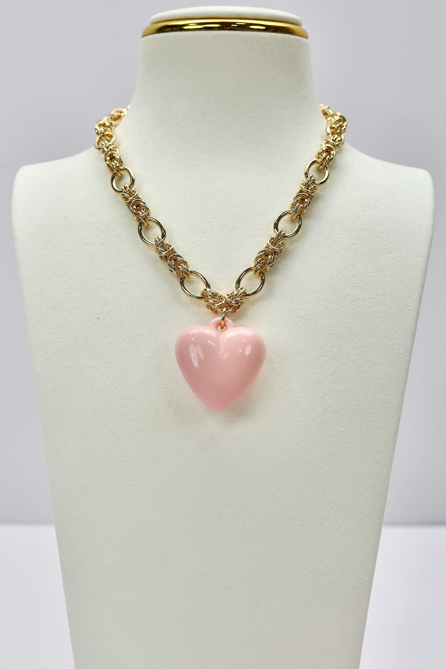 CLARA NECKLACE