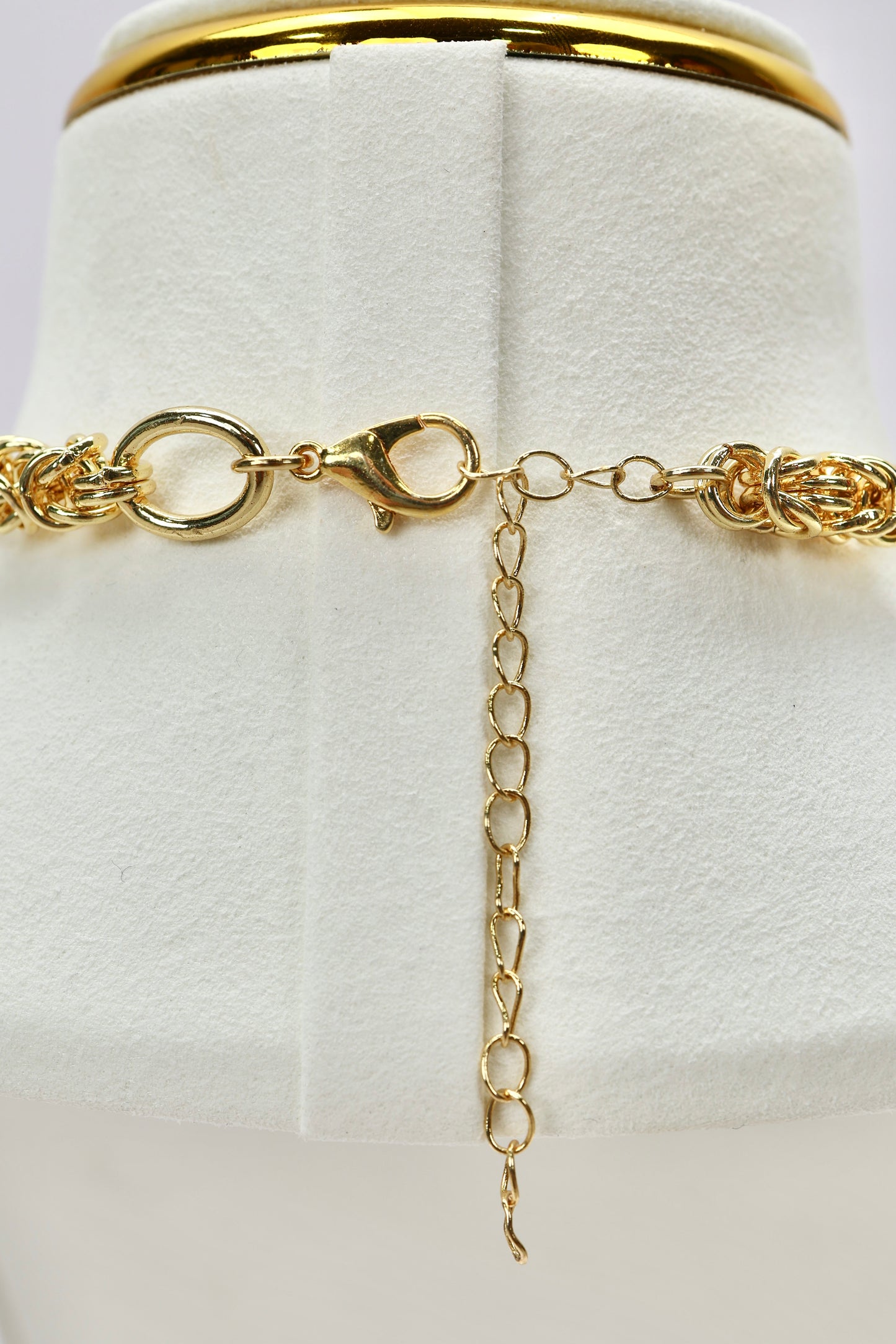 CLARA NECKLACE