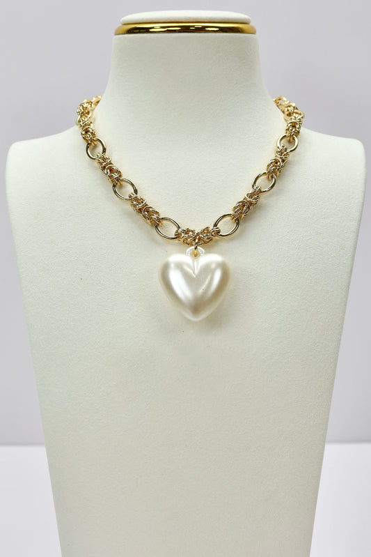 CLARA NECKLACE