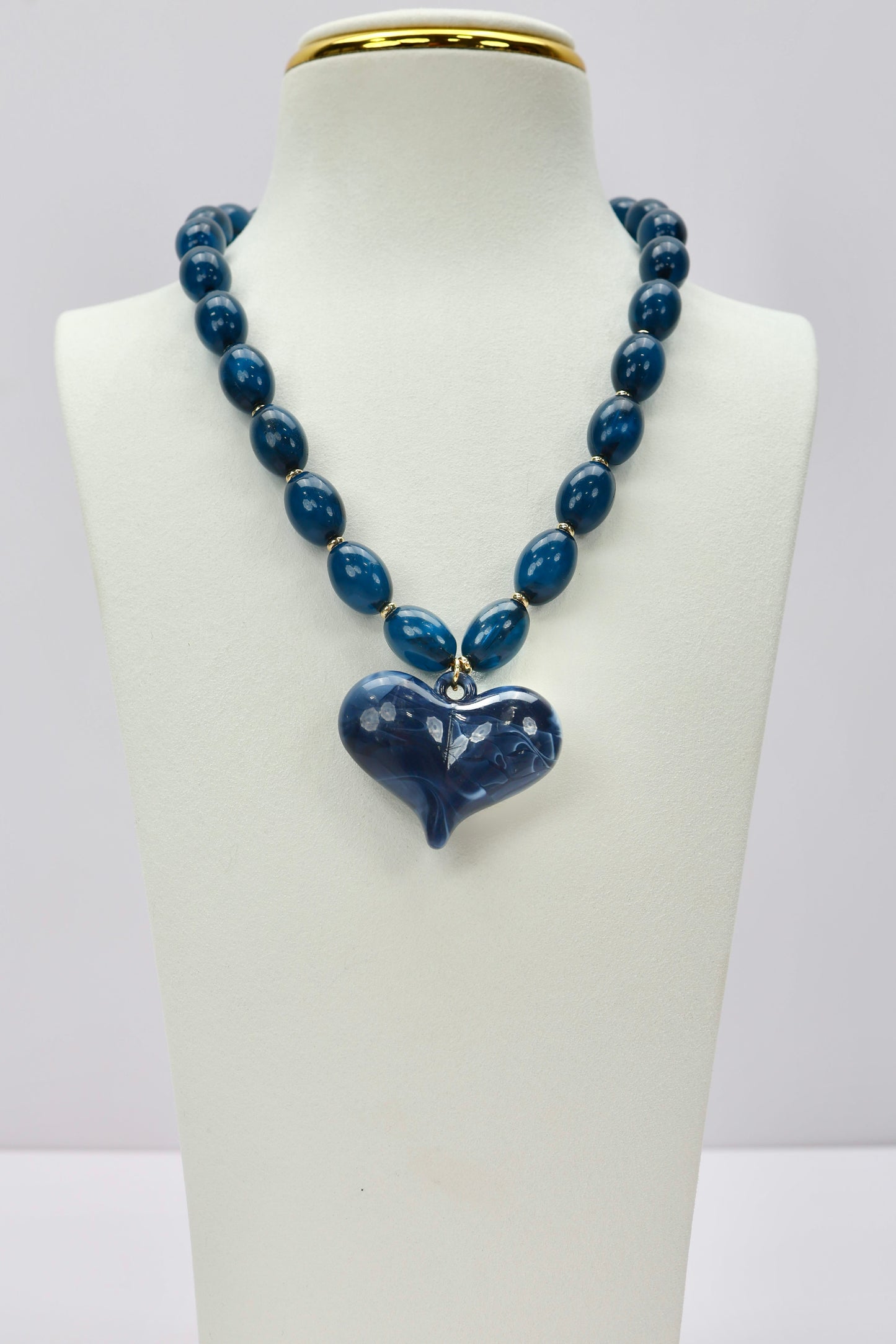 ROXIE NECKLACE