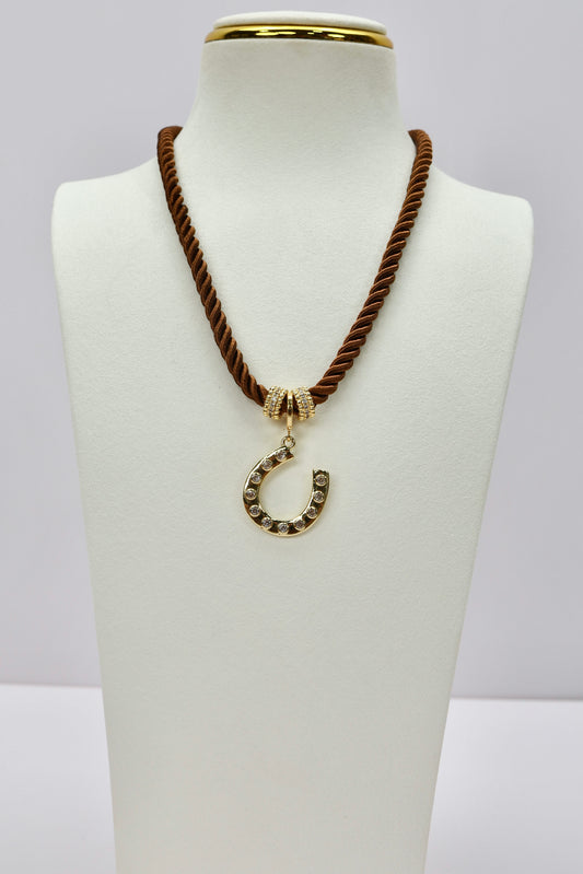 DEKOTA NECKLACE