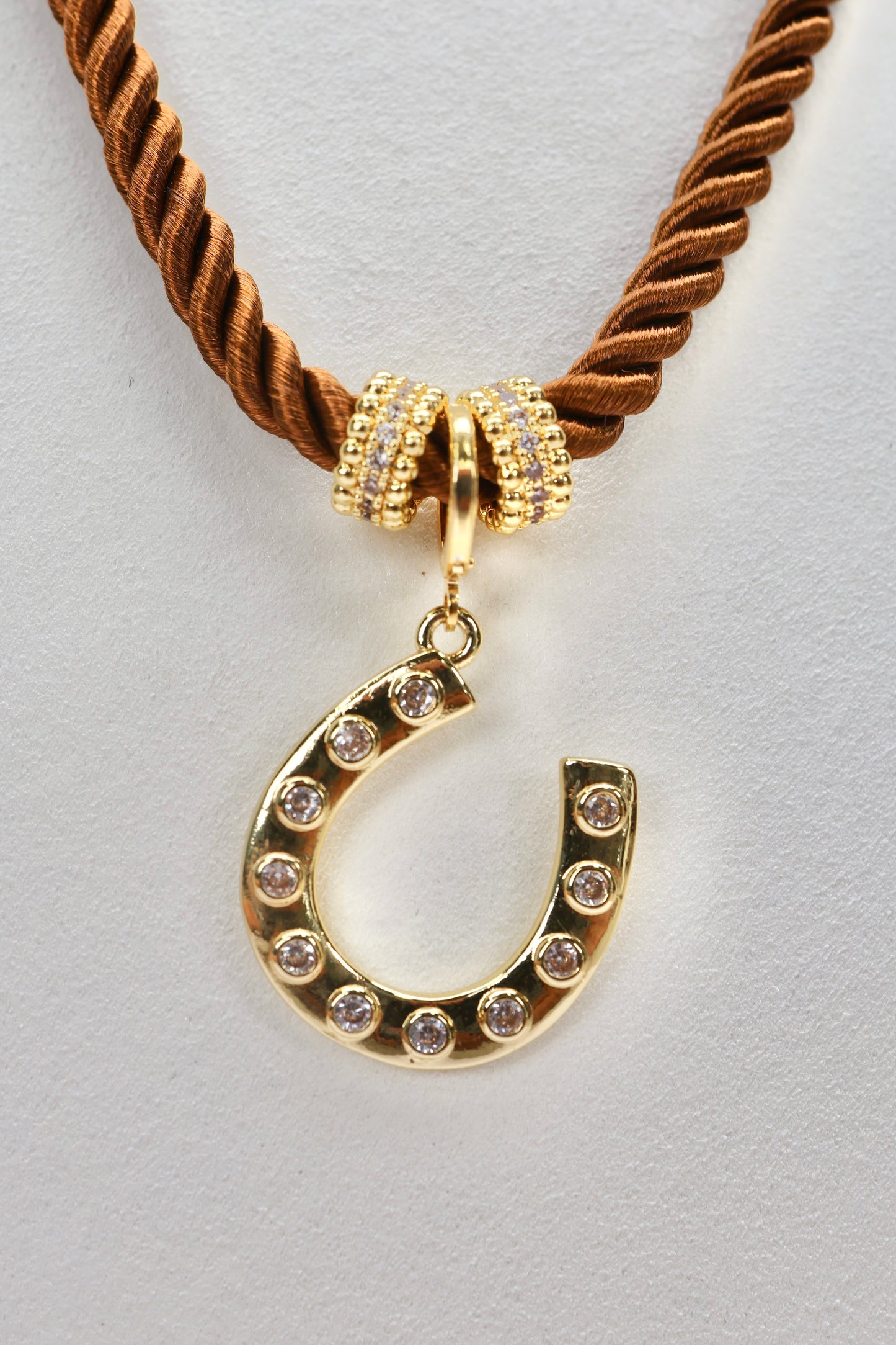 DEKOTA NECKLACE