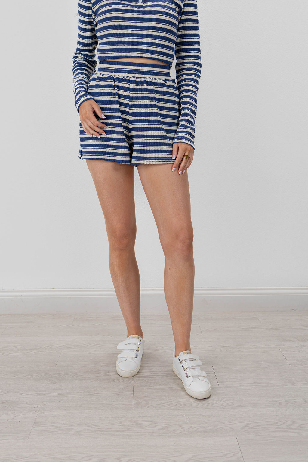 STRIPED KNIT SHORTS