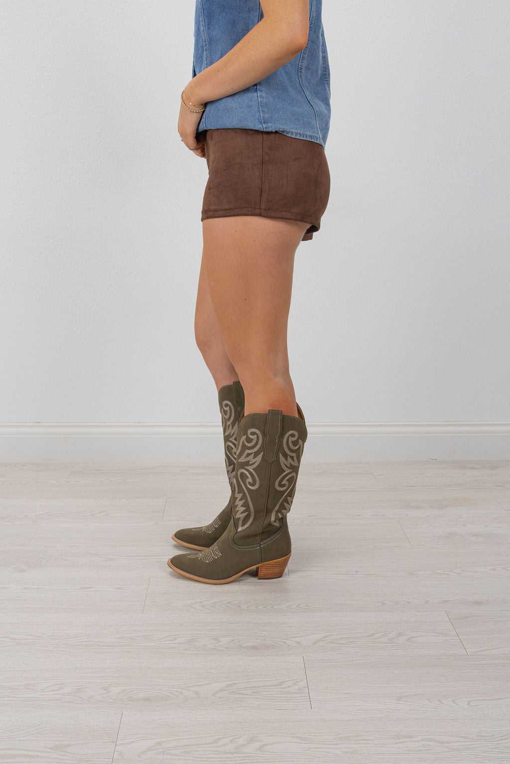 SOUTHERN CHARM SHORTS