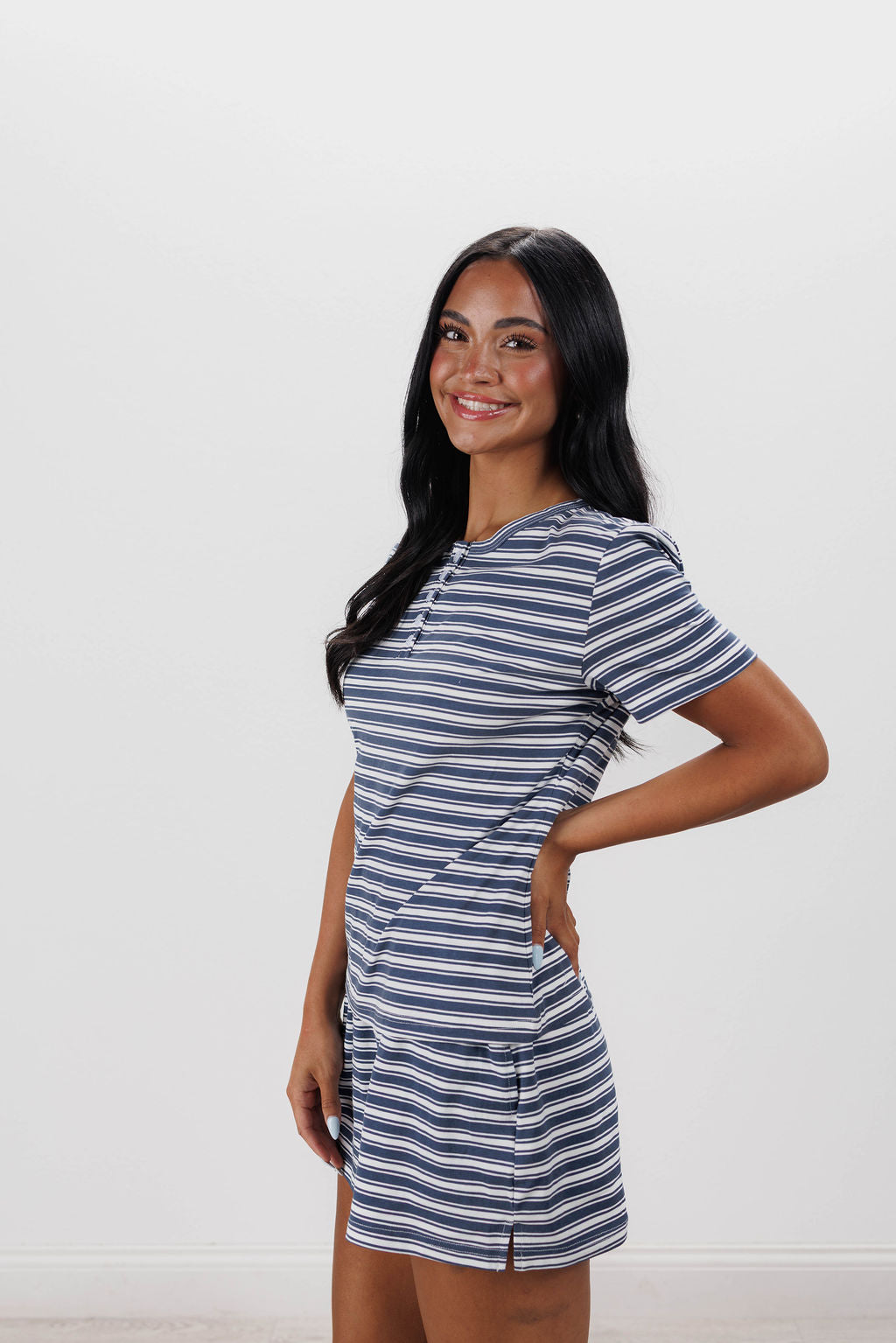 STRIPED SHORT SLEEVE TOP