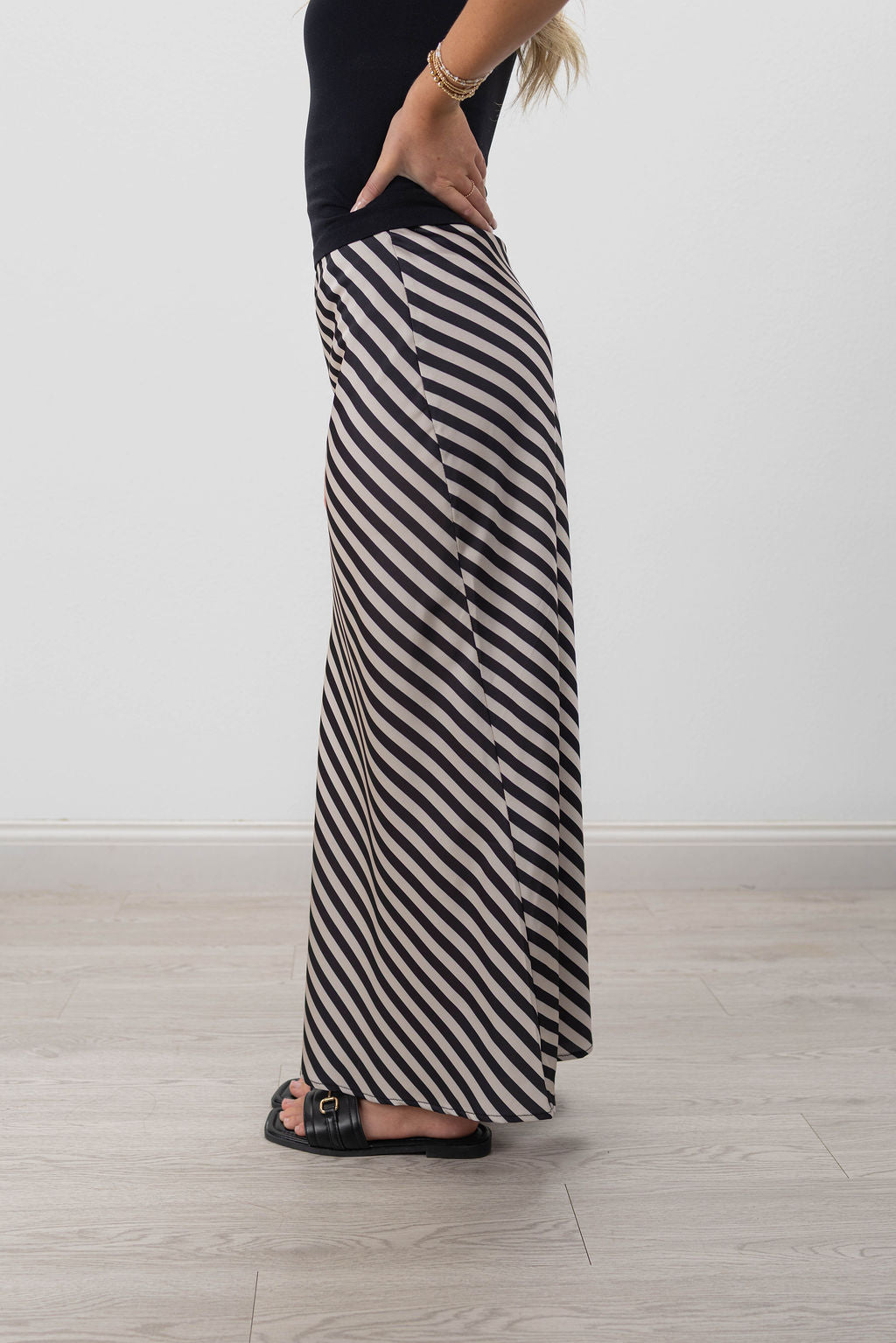 CANDY STRIPE SKIRT