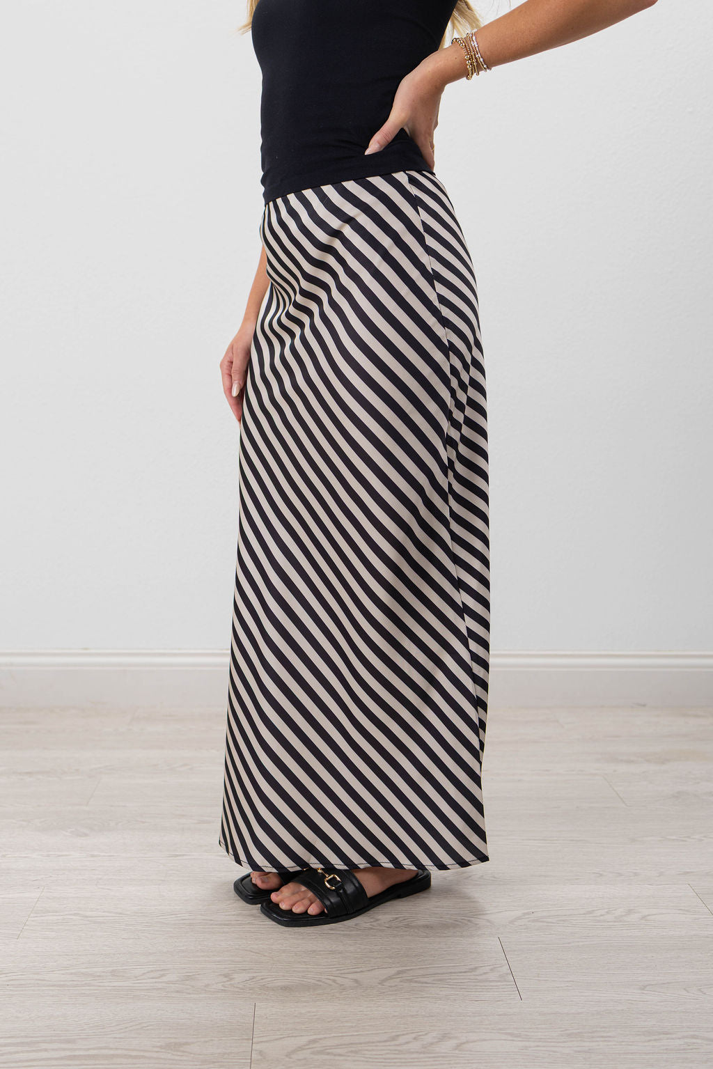 CANDY STRIPE SKIRT