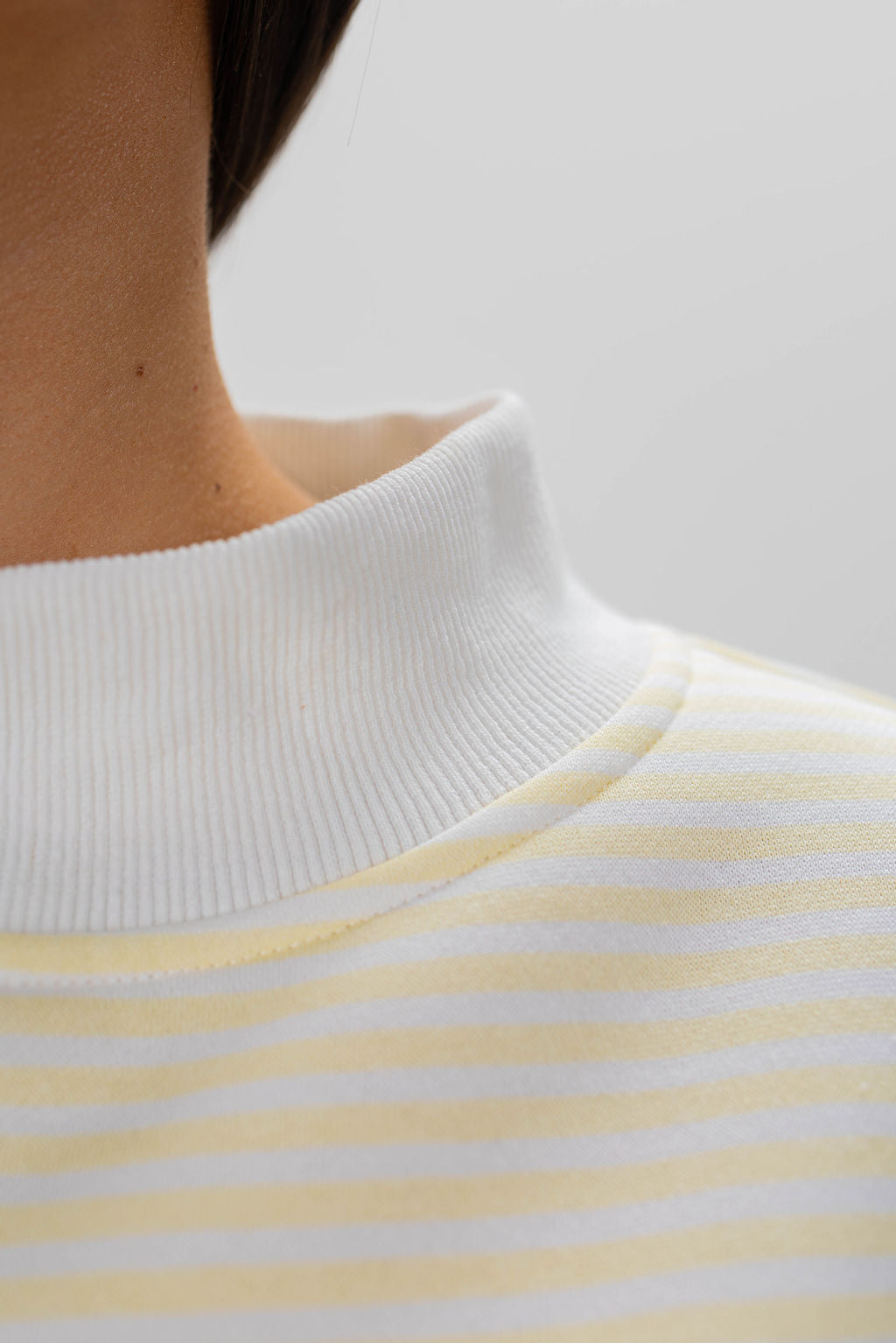 STRIPED MOCKNECK