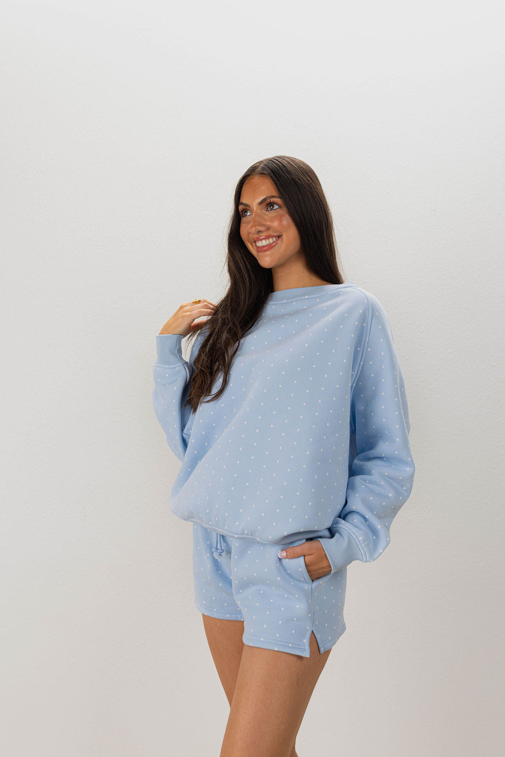OFF THE SHOULDER CREWNECK