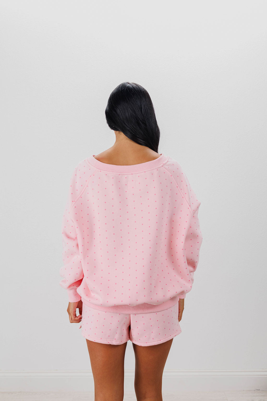 OFF THE SHOULDER CREWNECK