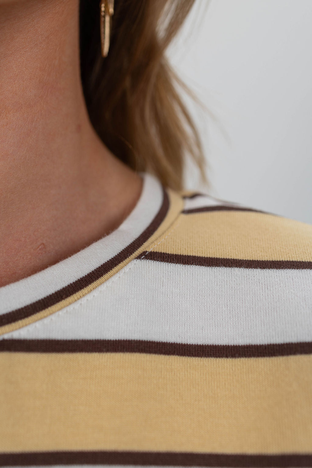 BUSY BEE TOP