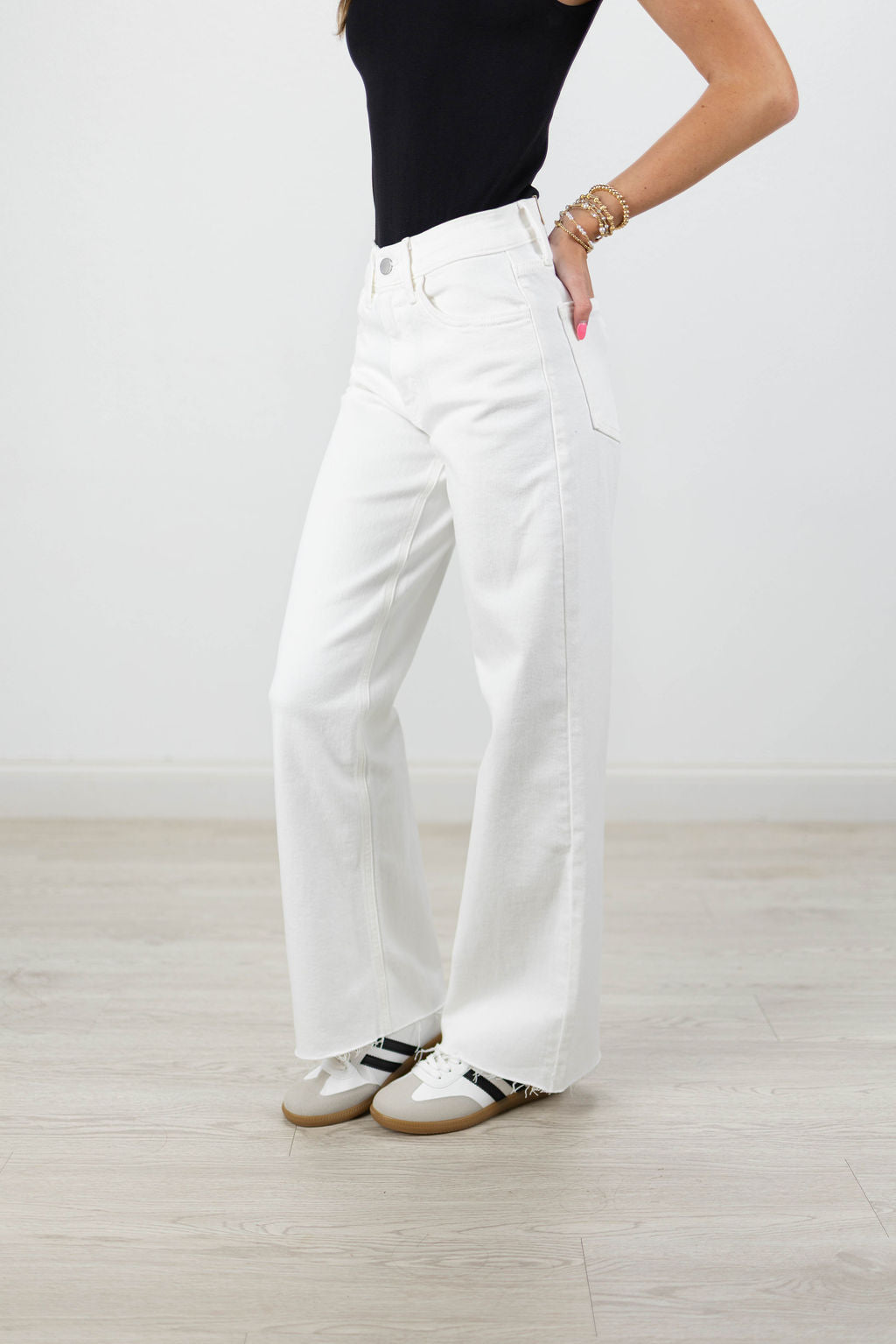 COVE JEANS