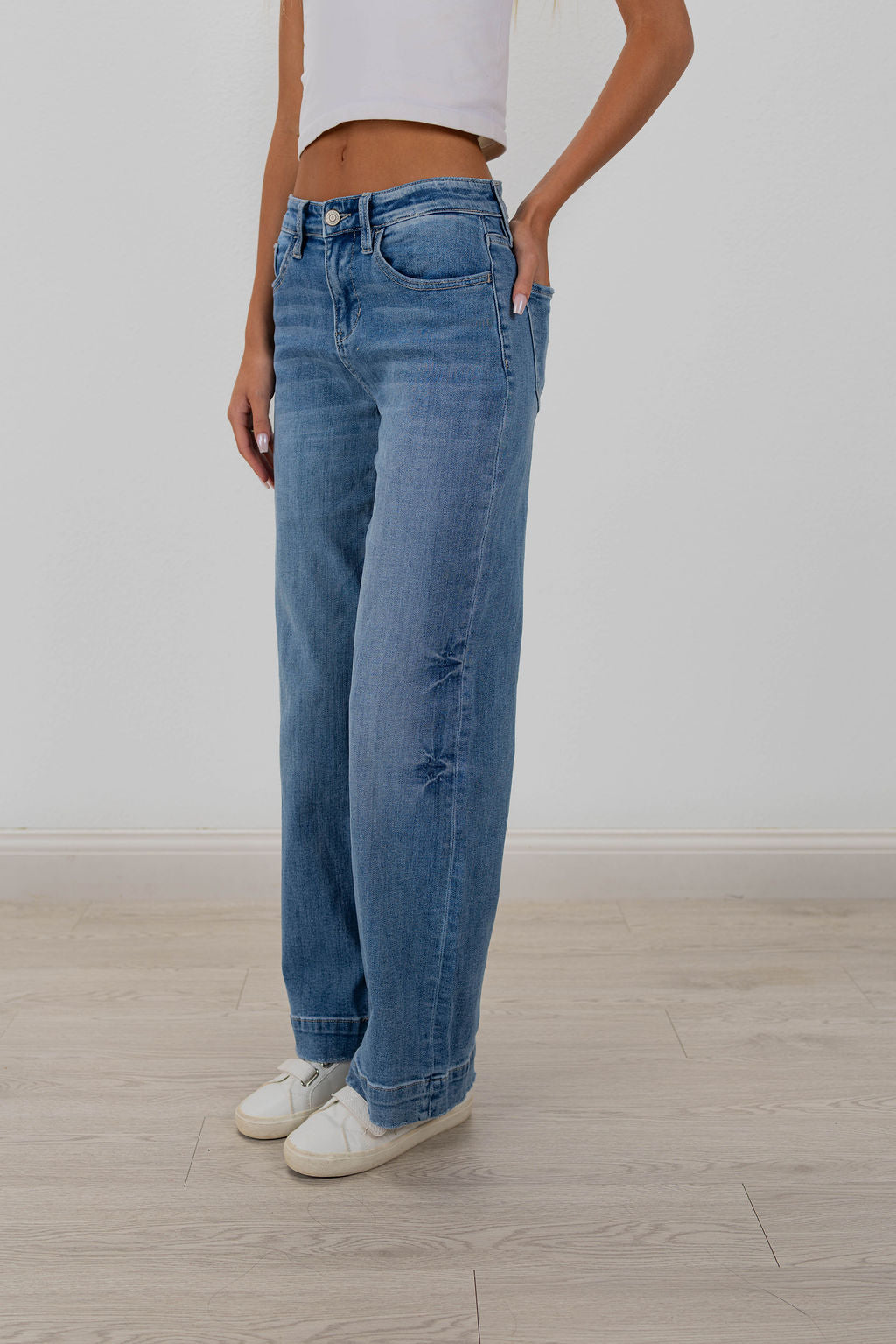 LOGAN JEANS