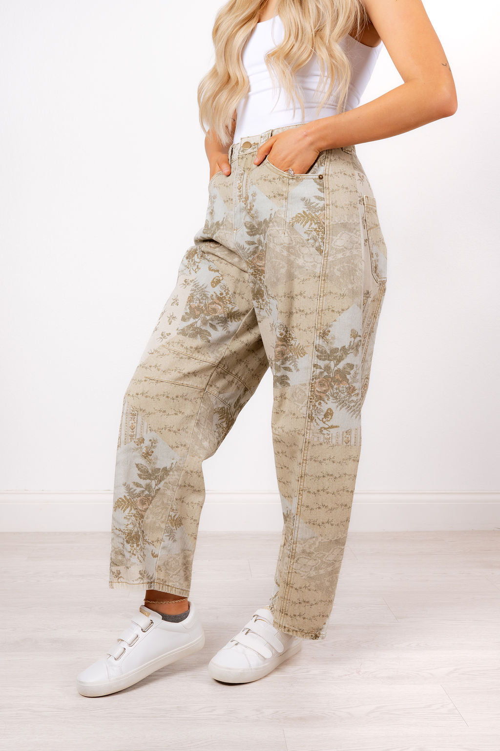 VINTAGE HEART JEANS