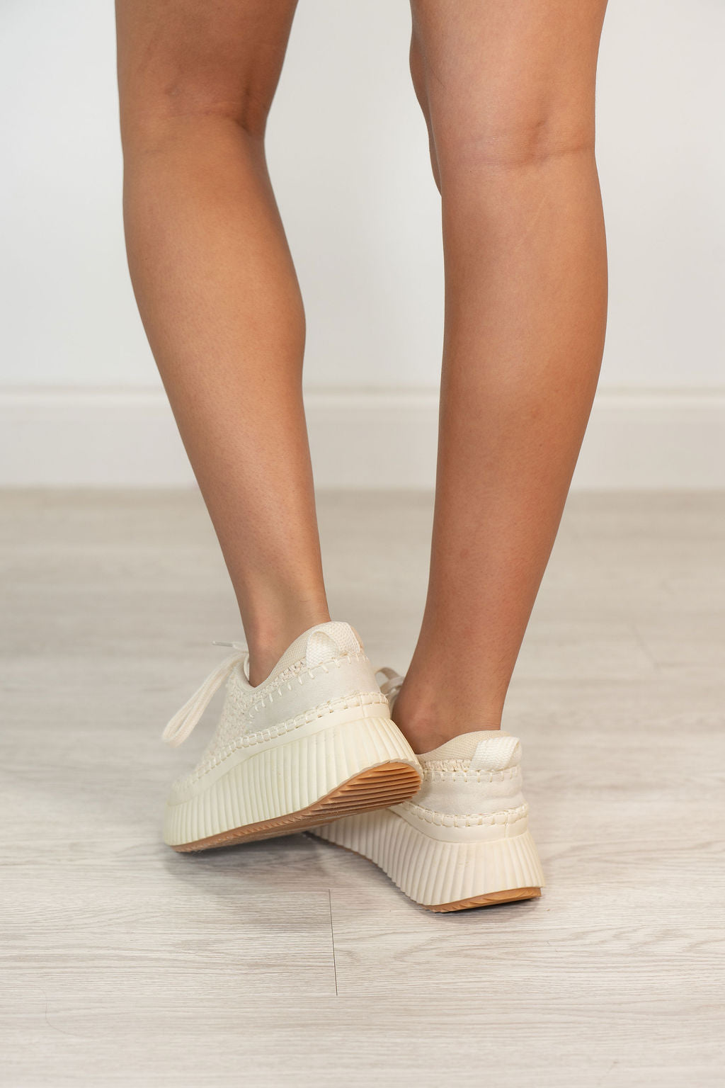 MI.IM DOLEA SNEAKERS*