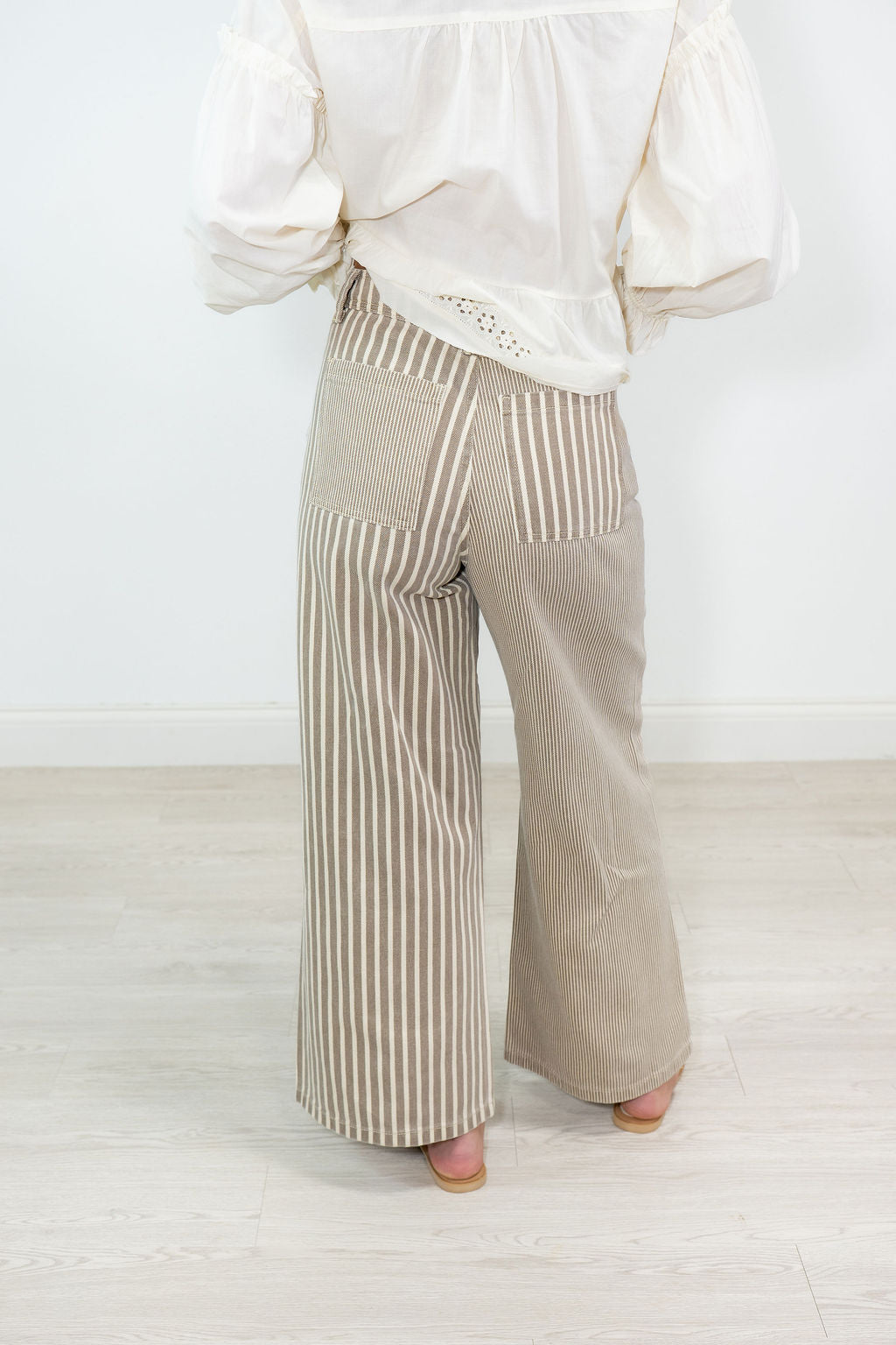 CAFÉ BRULÉ JEANS*