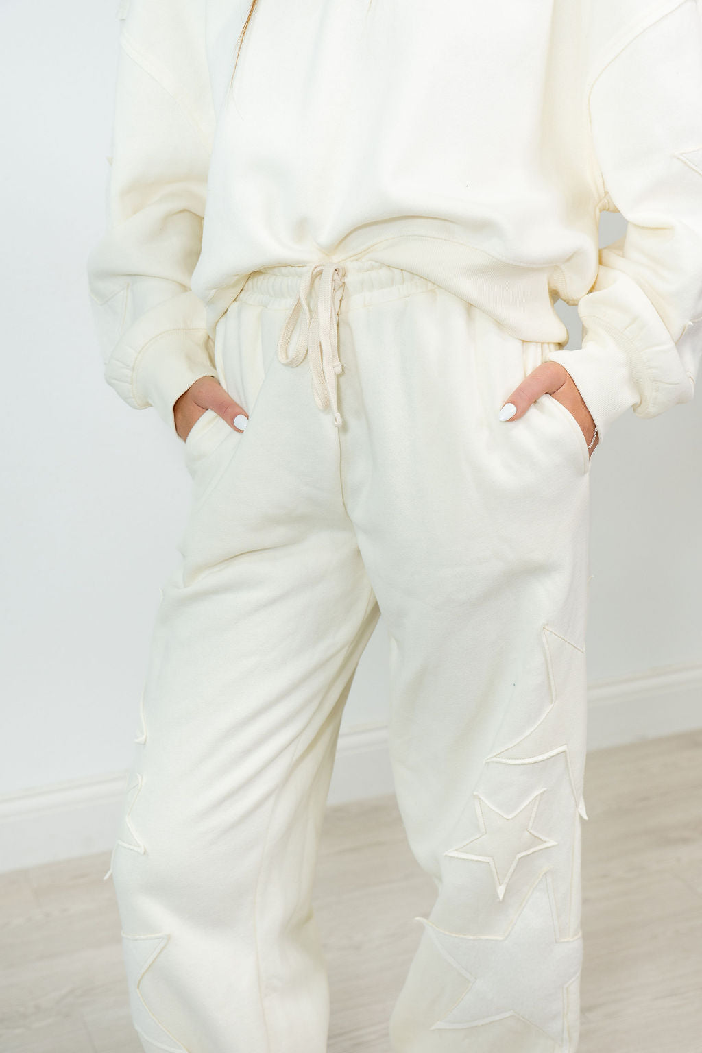 LINDSEY SET SWEATPANTS*