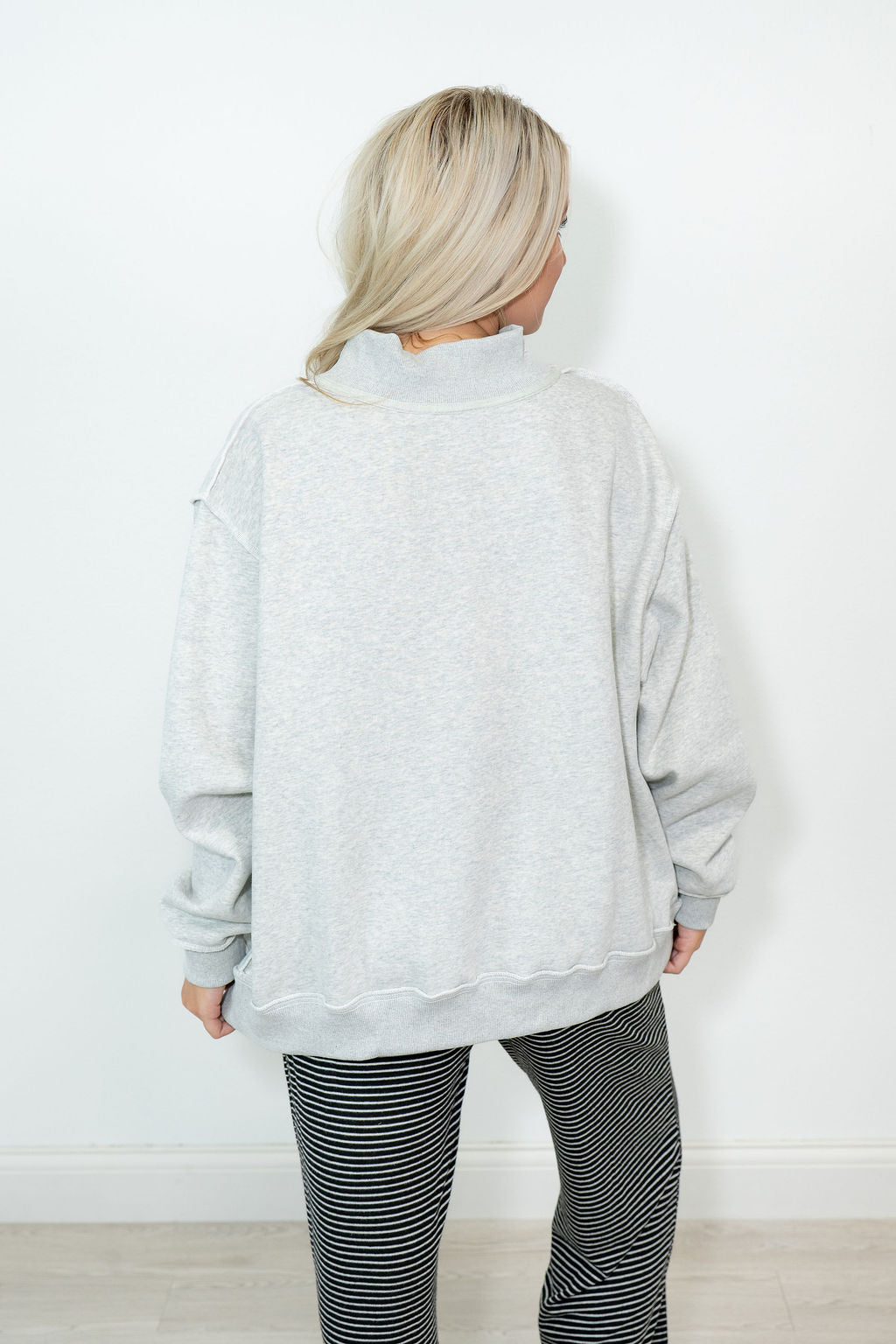 PILATES REVERSIBLE MOCKNECK*