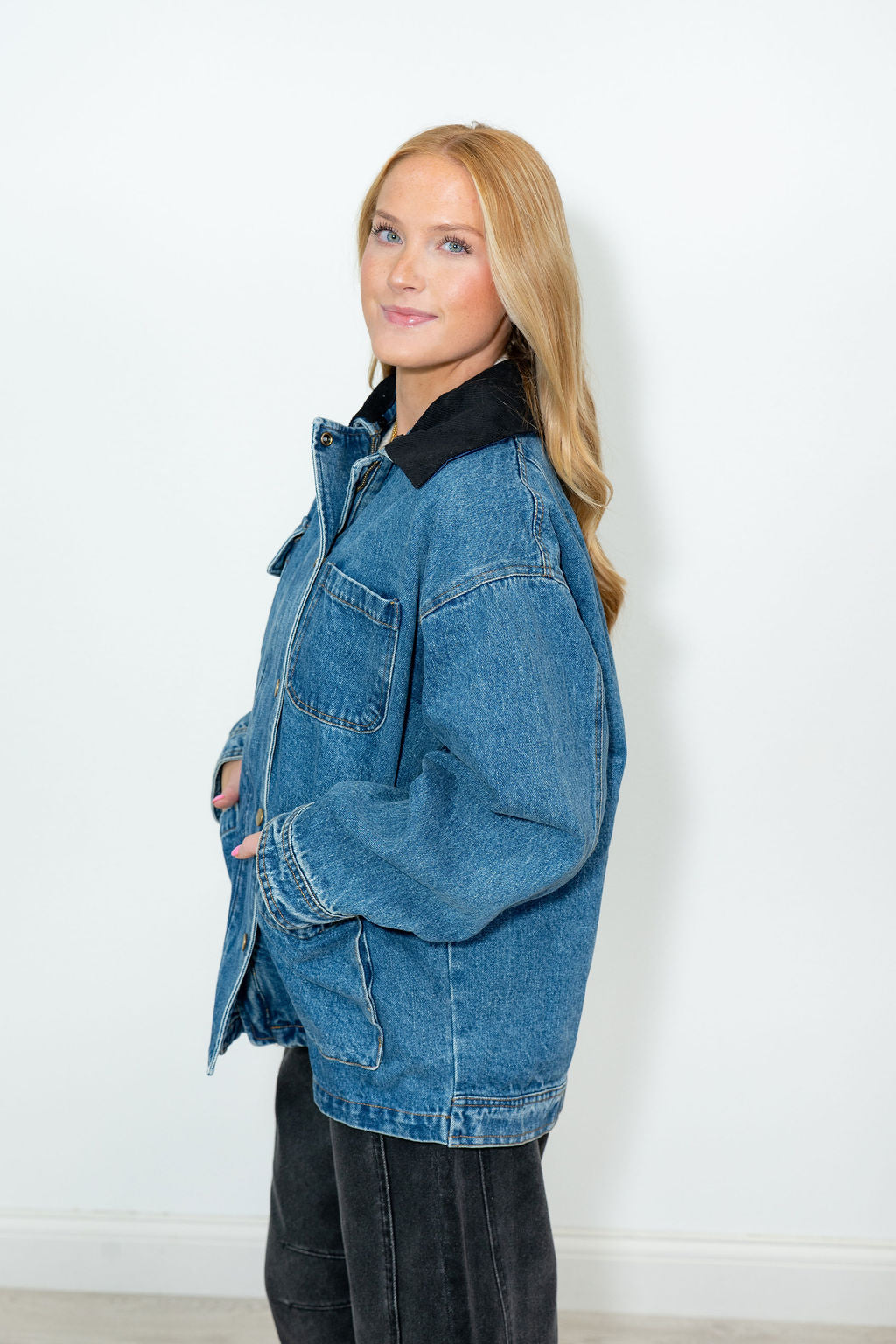 GIRL NEXT DOOR JACKET*