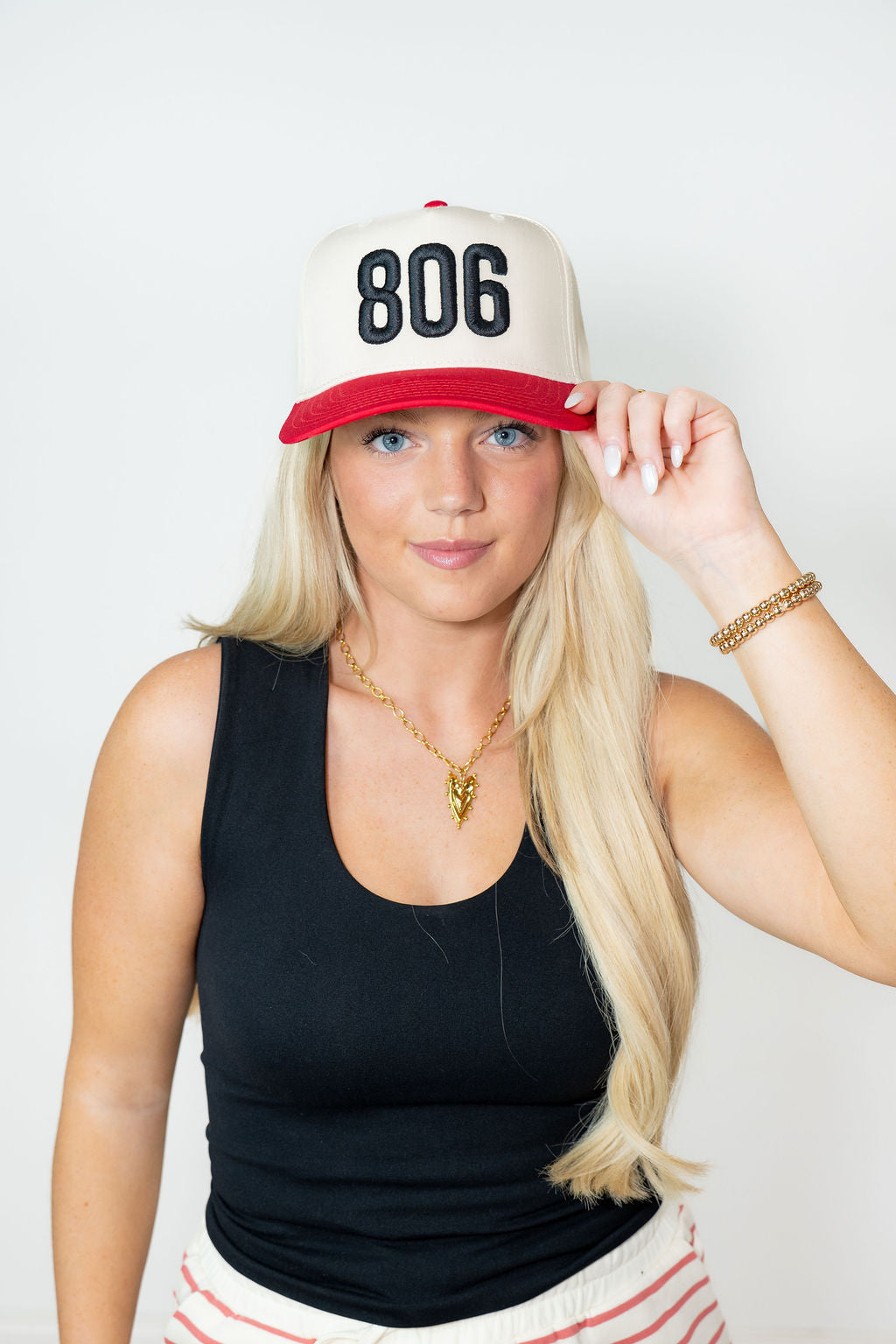 806 HAT*