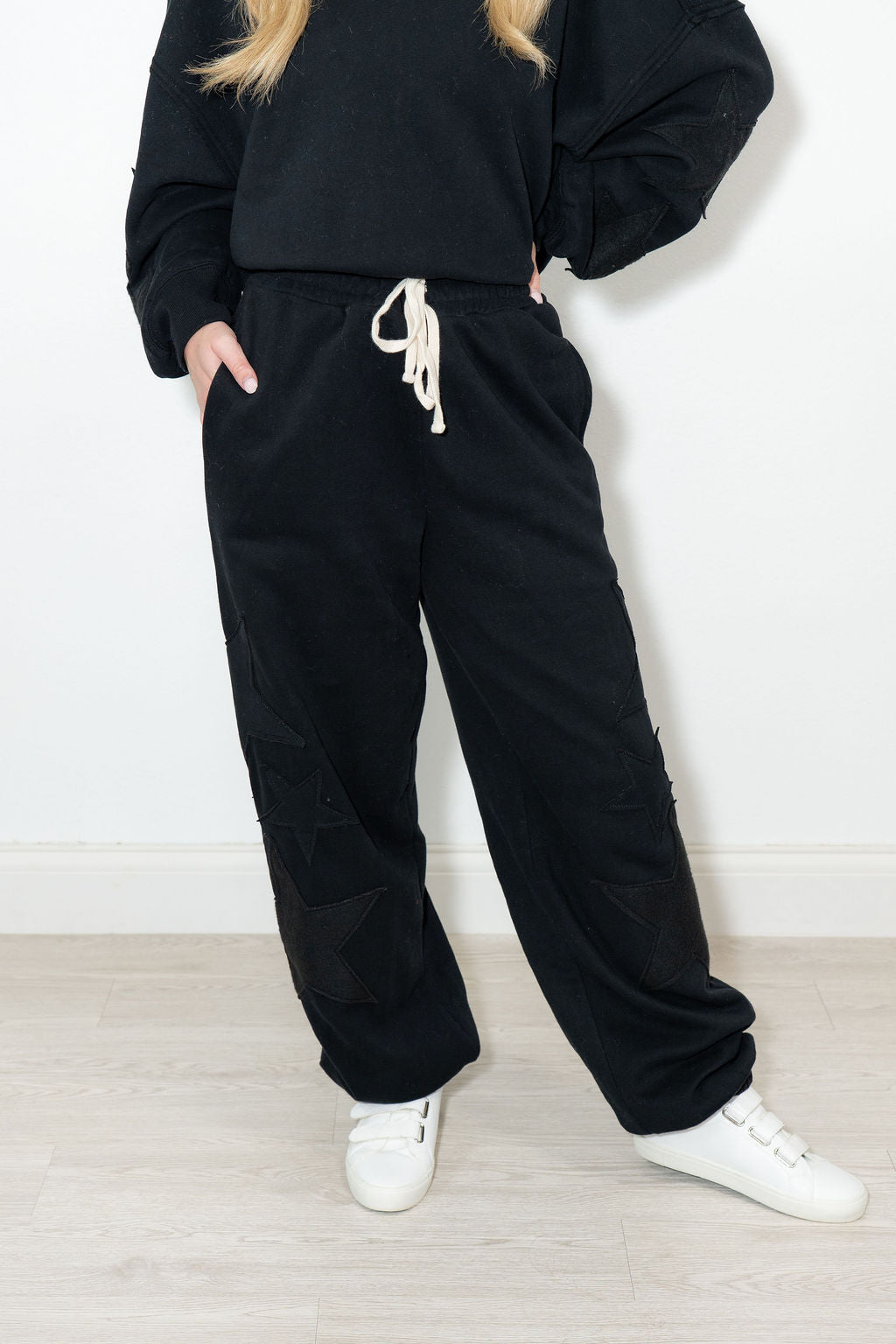 LINDSEY SET SWEATPANTS*