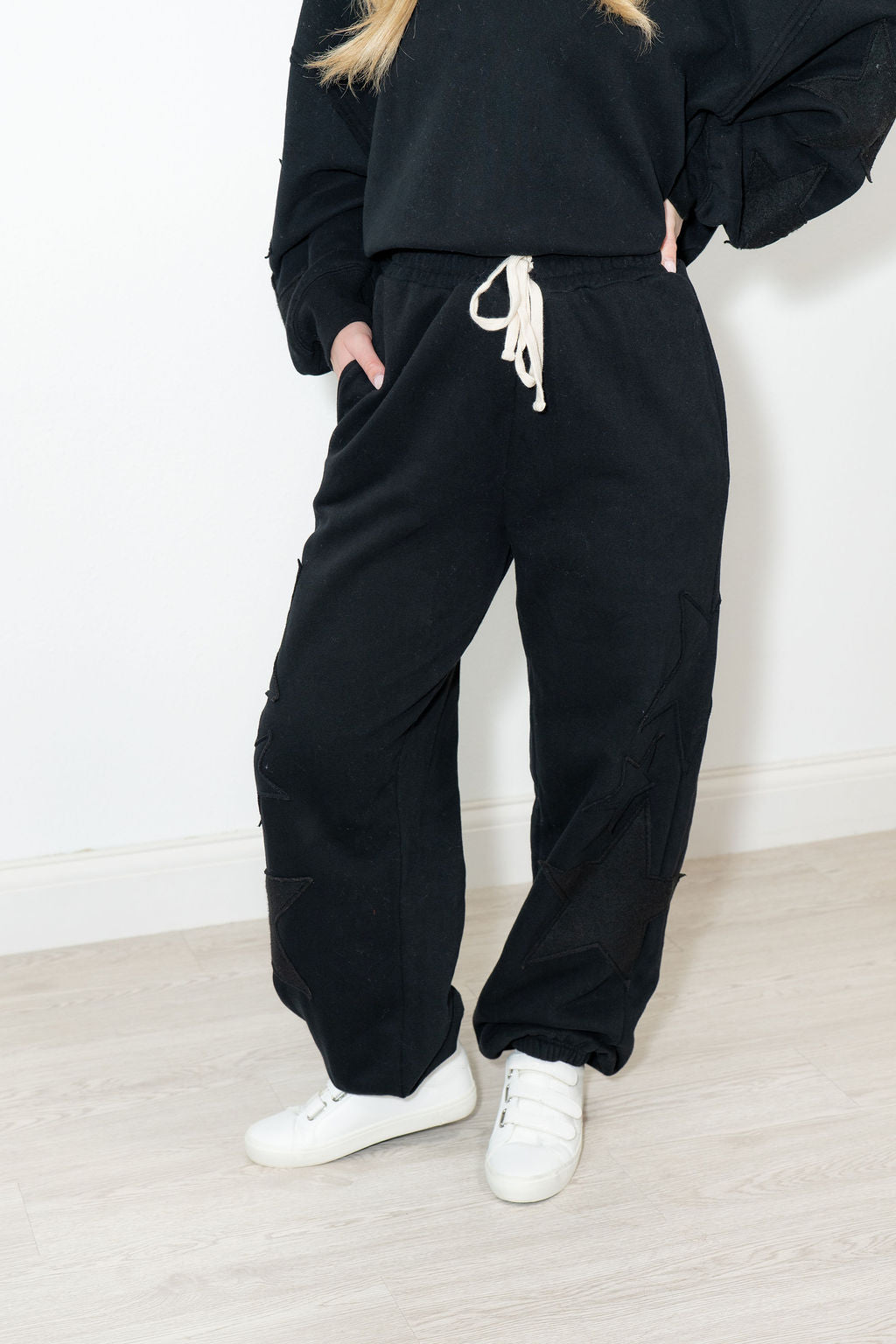LINDSEY SET SWEATPANTS*