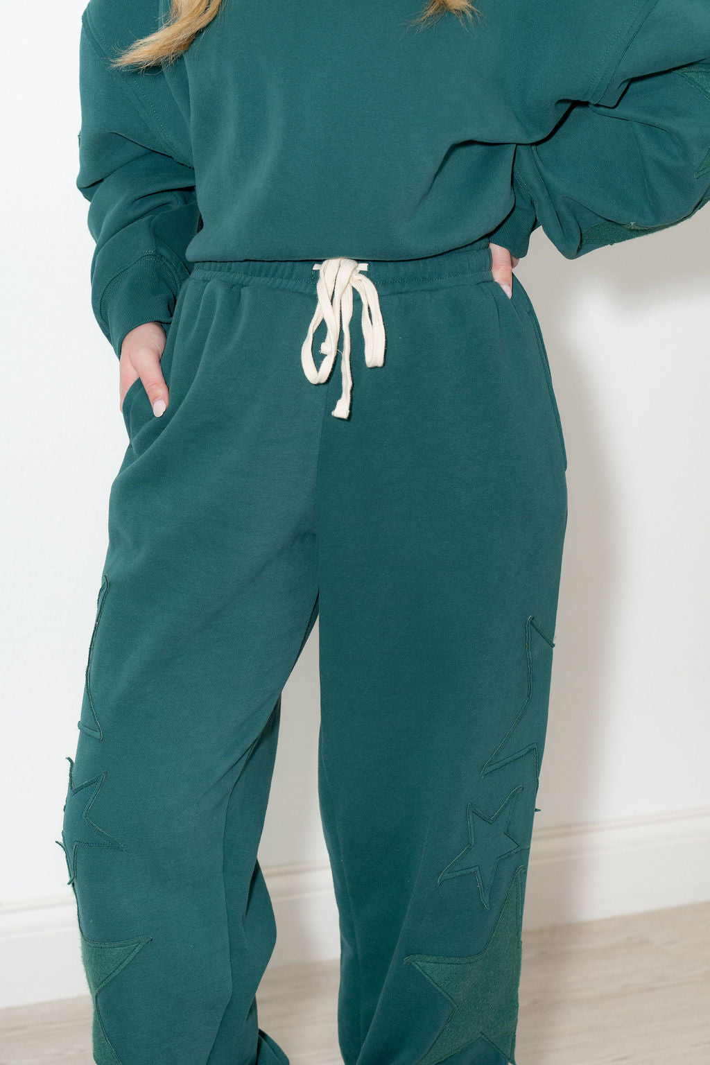 LINDSEY SET SWEATPANTS*