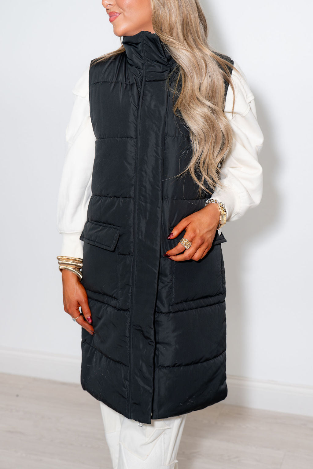 WARM & COZY VEST*