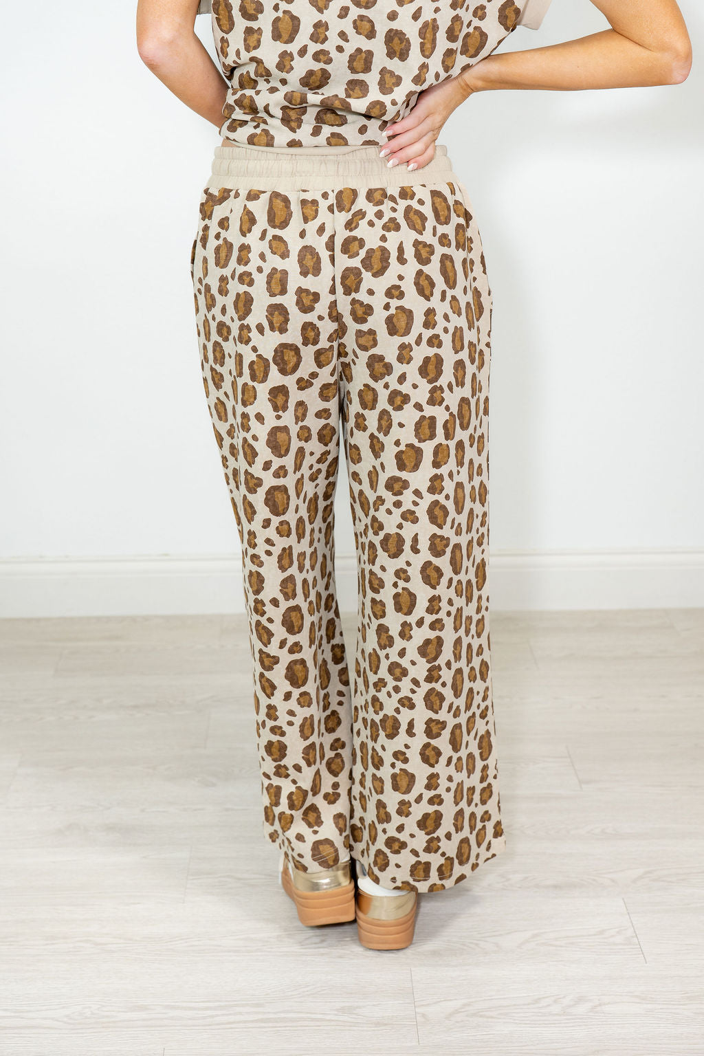 LOUNGE AROUND SET PANTS*