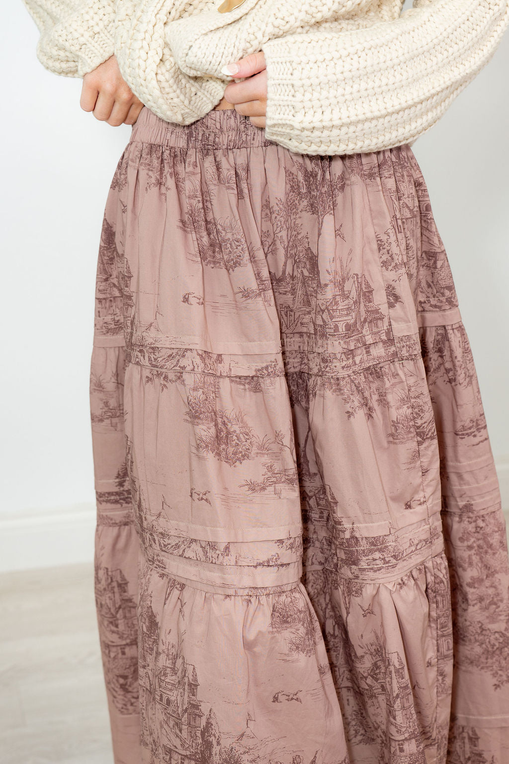 COFFEE SHOP SKIRT*