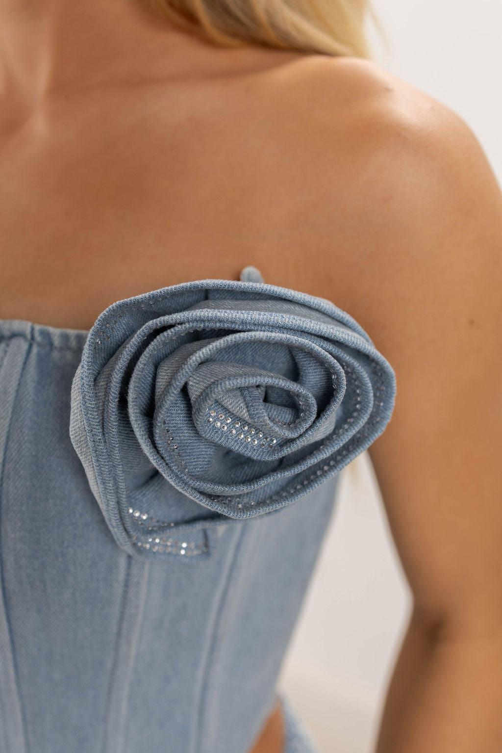 DAZZLE TOP