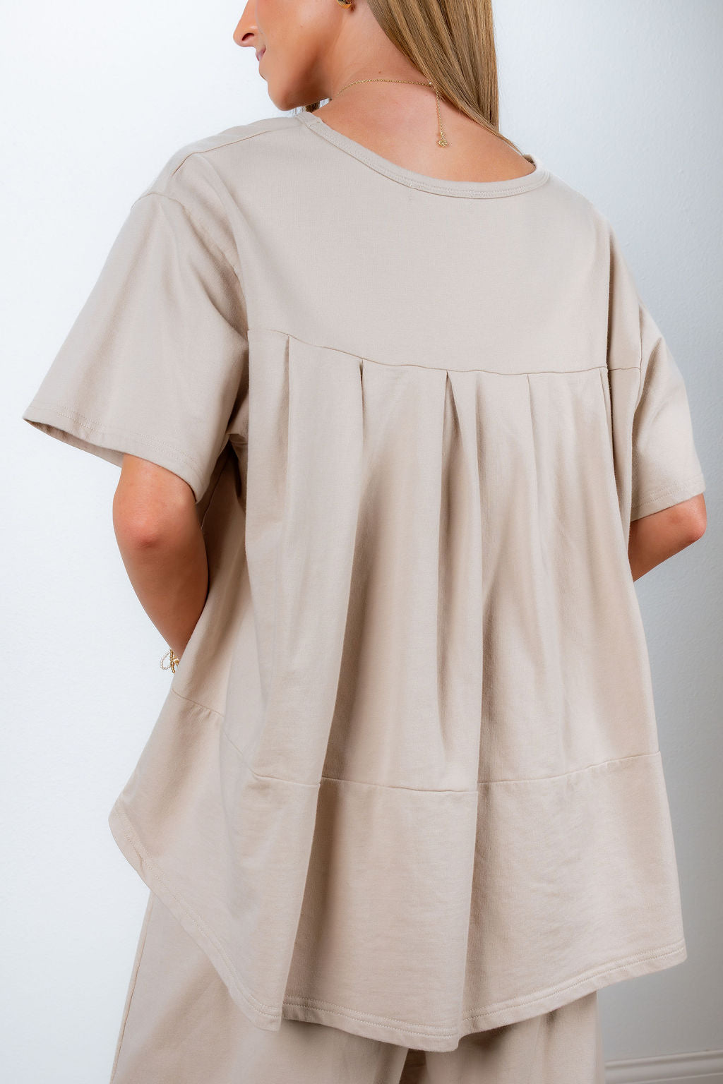 TIMELESS SET TOP