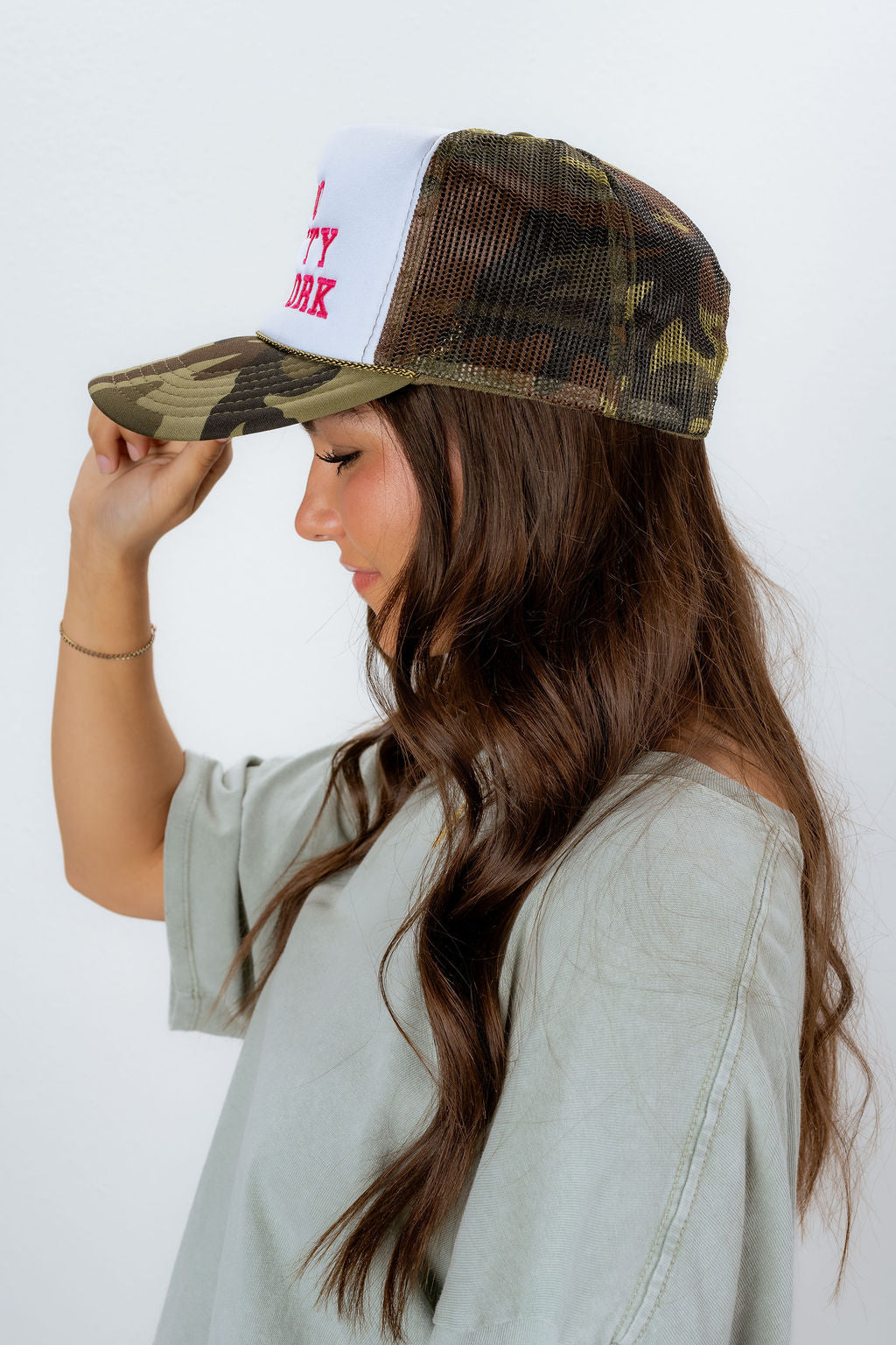 TOO PRETTY TO WORK HAT