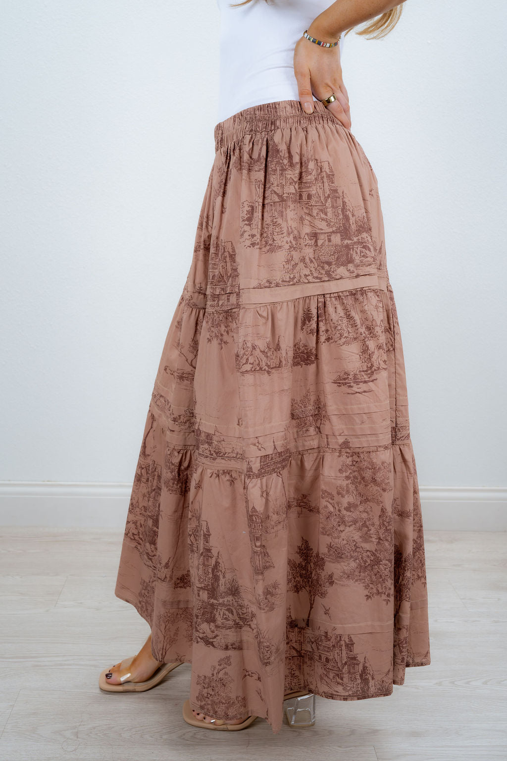 COFFEE SHOP SKIRT