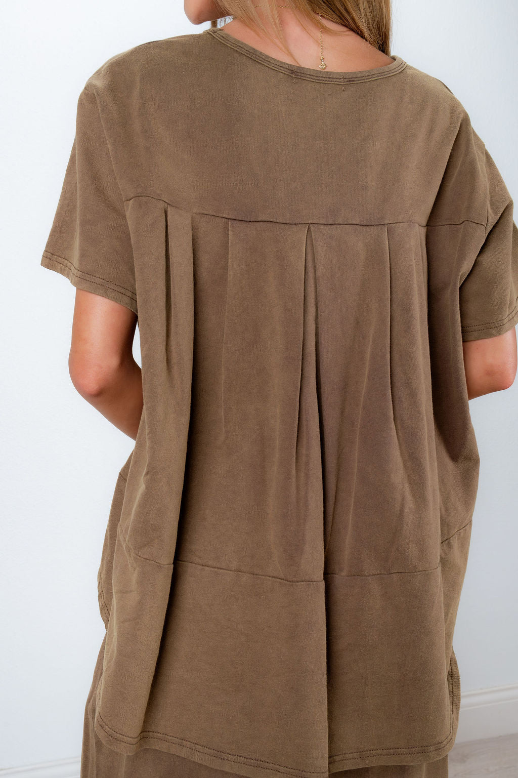 TIMELESS SET TOP