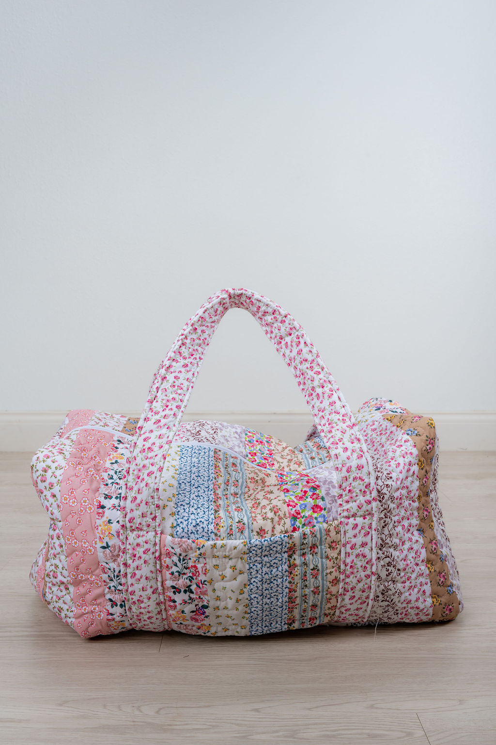 ON THE GO DUFFLE BAG
