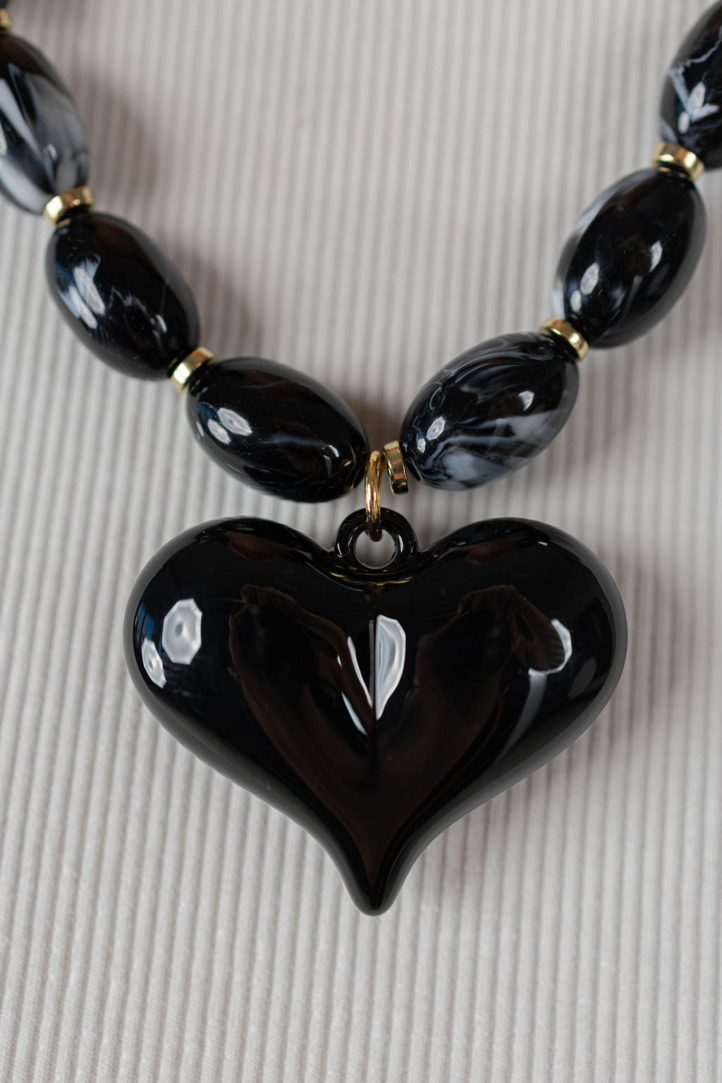ROXIE NECKLACE