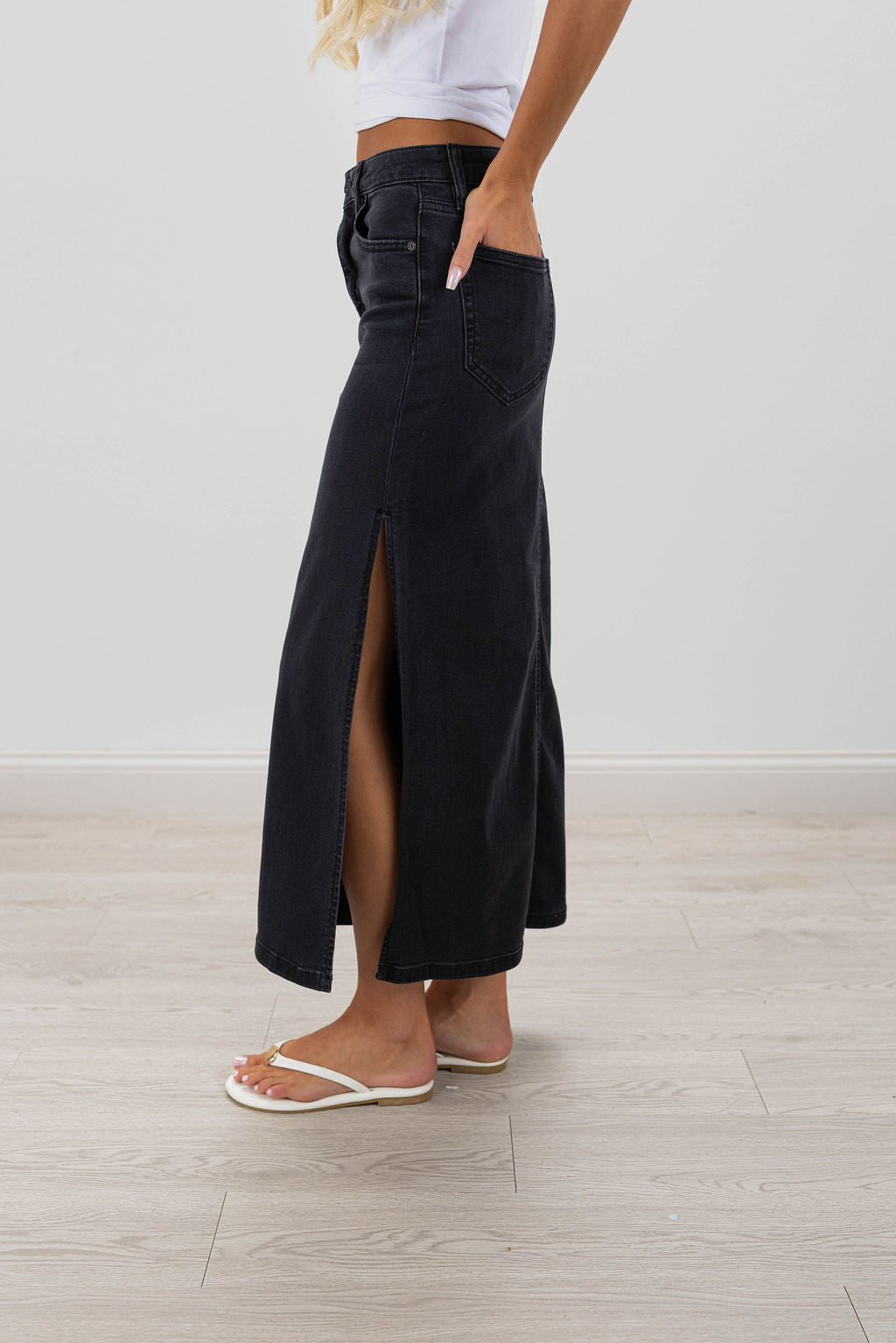 ALL IN SKIRT
