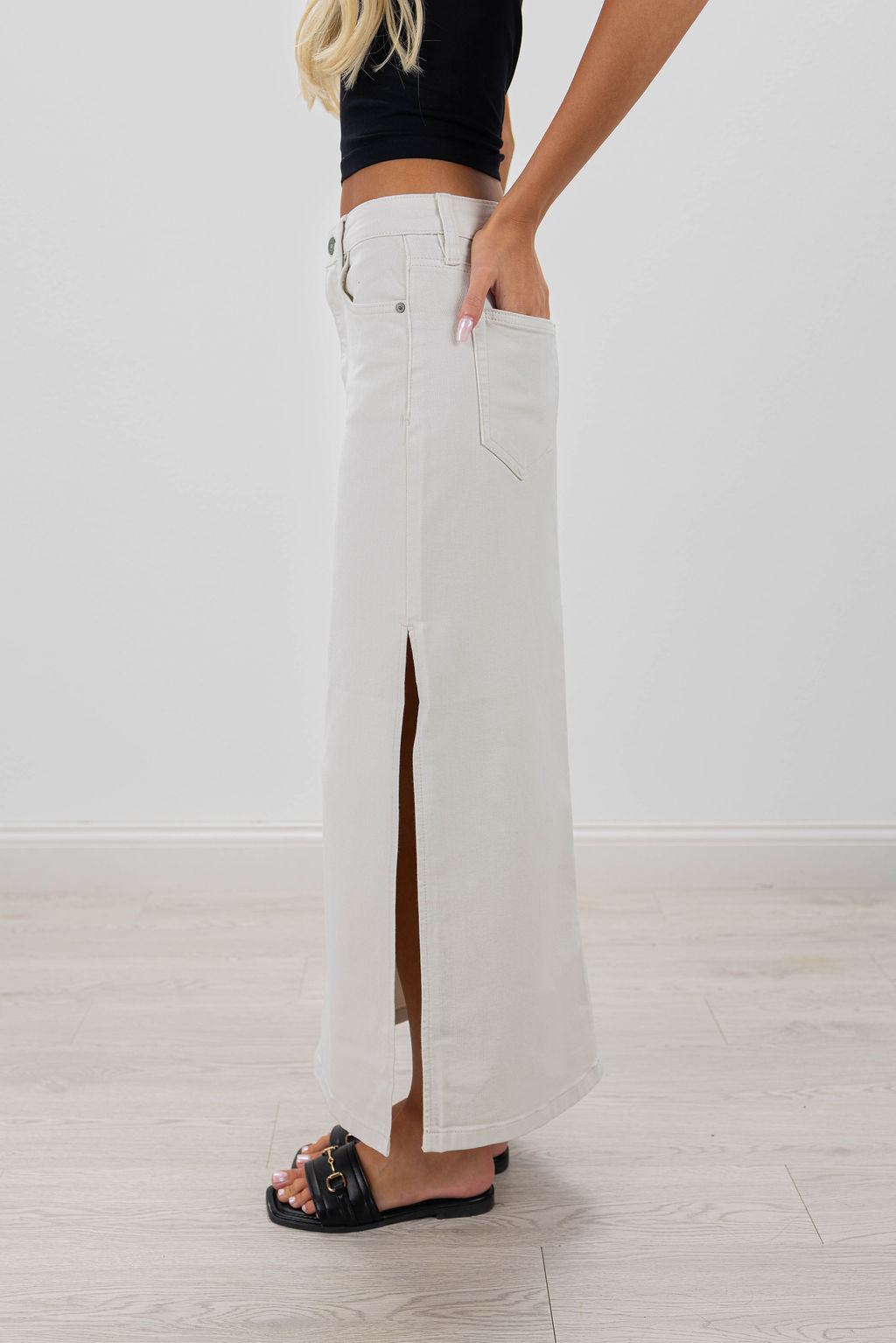 ALL IN SKIRT